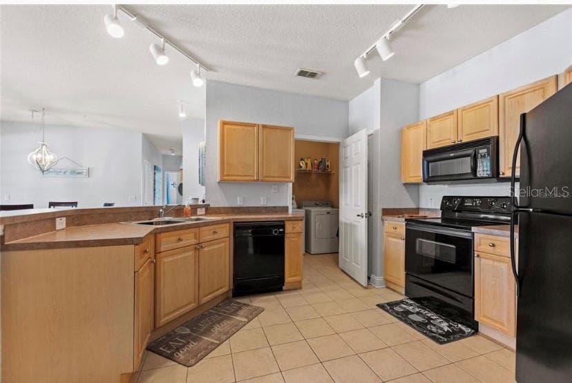 Condominium at 504 TERRACE RIDGE CIR #5, DAVENPORT, photo 2 of 11