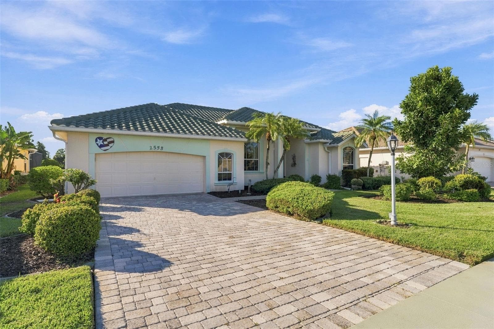 2555 SILVER PALM RD