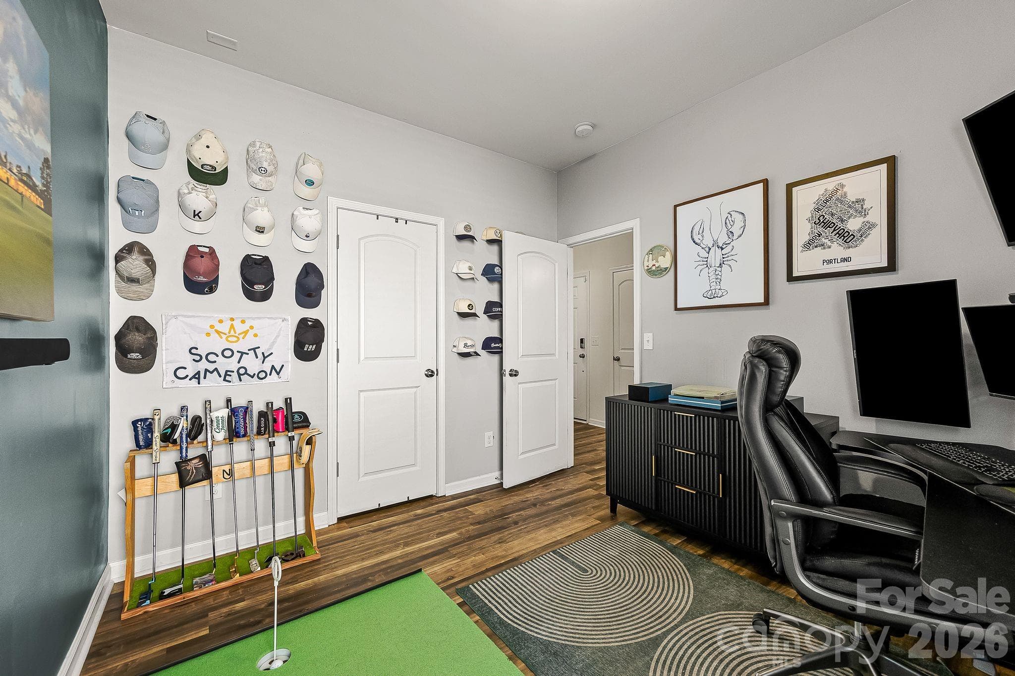 Single Family Residence at 10014 Goose Landing Drive, Charlotte, photo 18 of 31