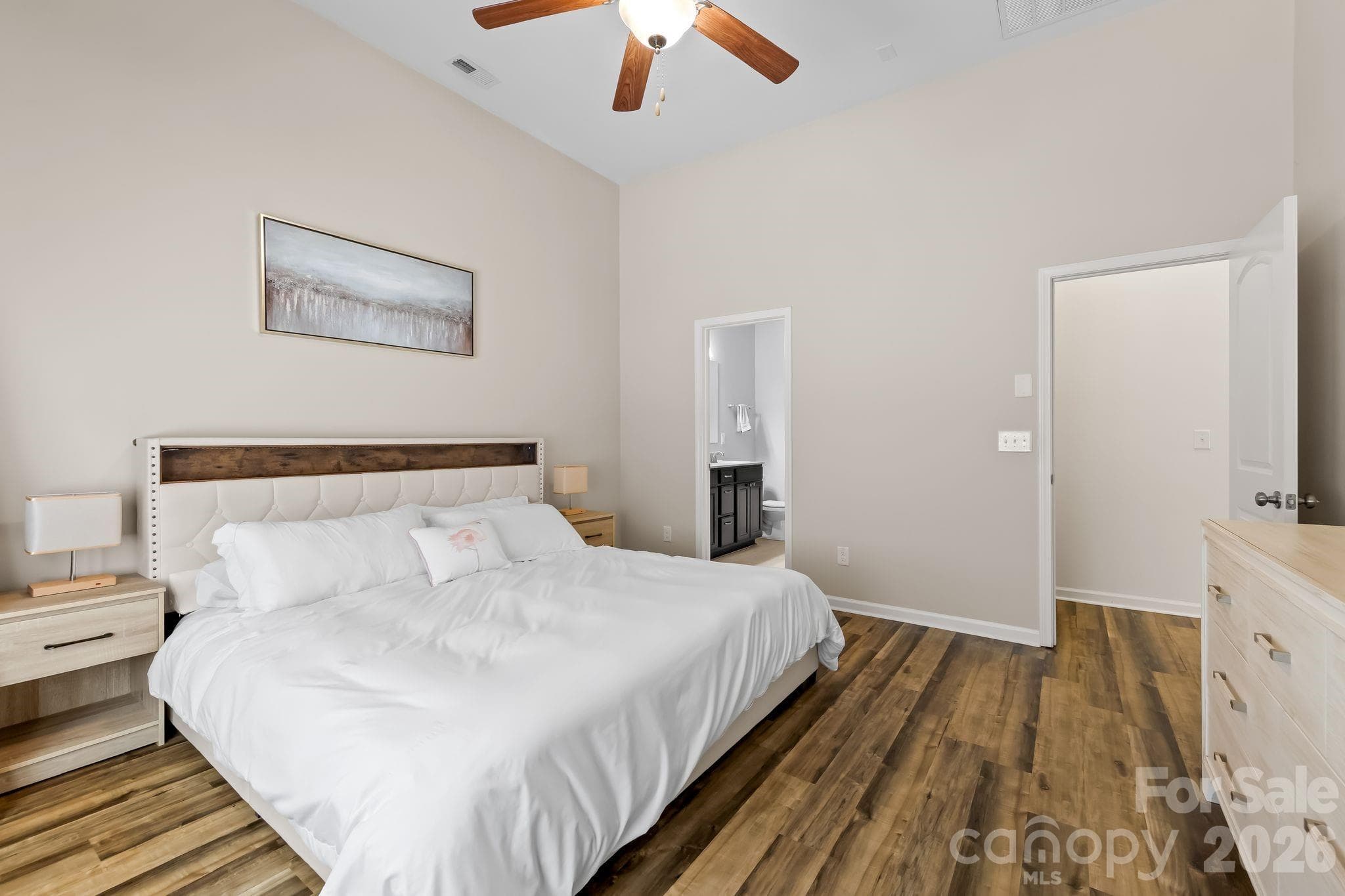 Single Family Residence at 10014 Goose Landing Drive, Charlotte, photo 20 of 31