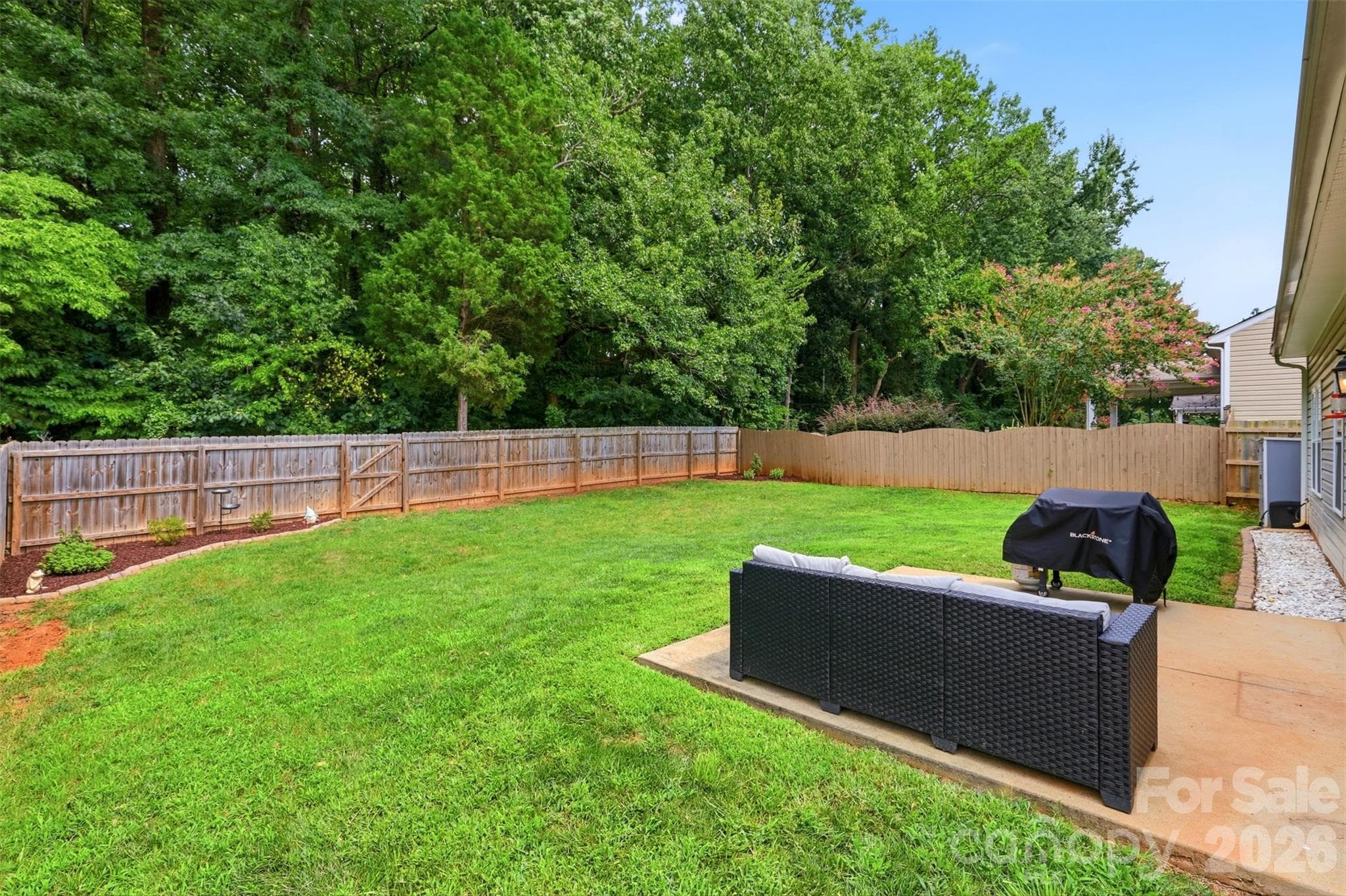 Single Family Residence at 10014 Goose Landing Drive, Charlotte, photo 26 of 31
