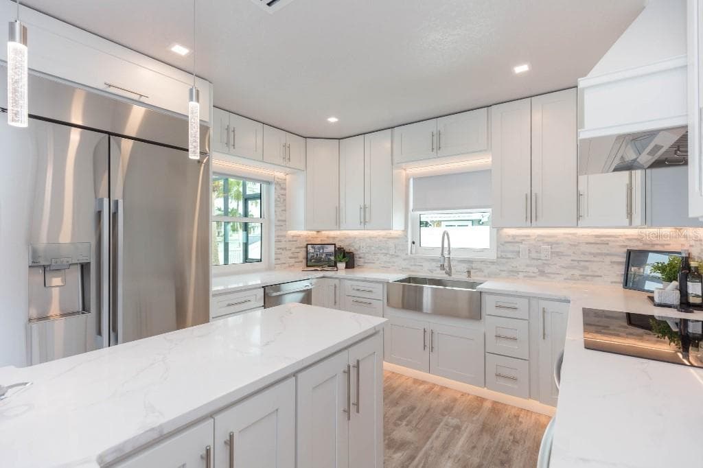 Single Family Residence at 306 BUTTONWOOD LN, LARGO, photo 37 of 50