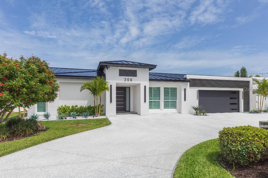 Single Family Residence at 306 BUTTONWOOD LN, LARGO, photo 43 of 50