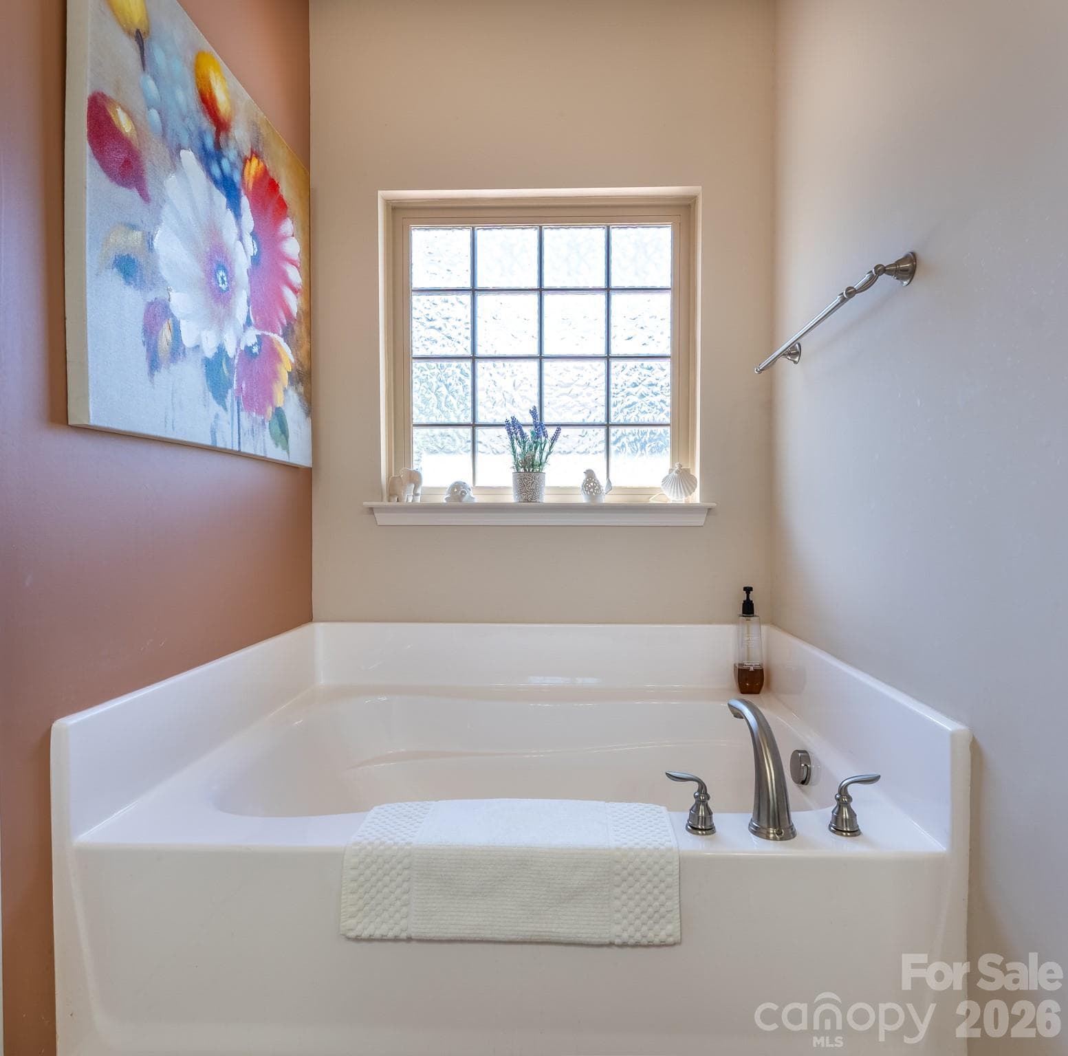 Primary Bathroom - 2581 Flintshire Lane, Gastonia
