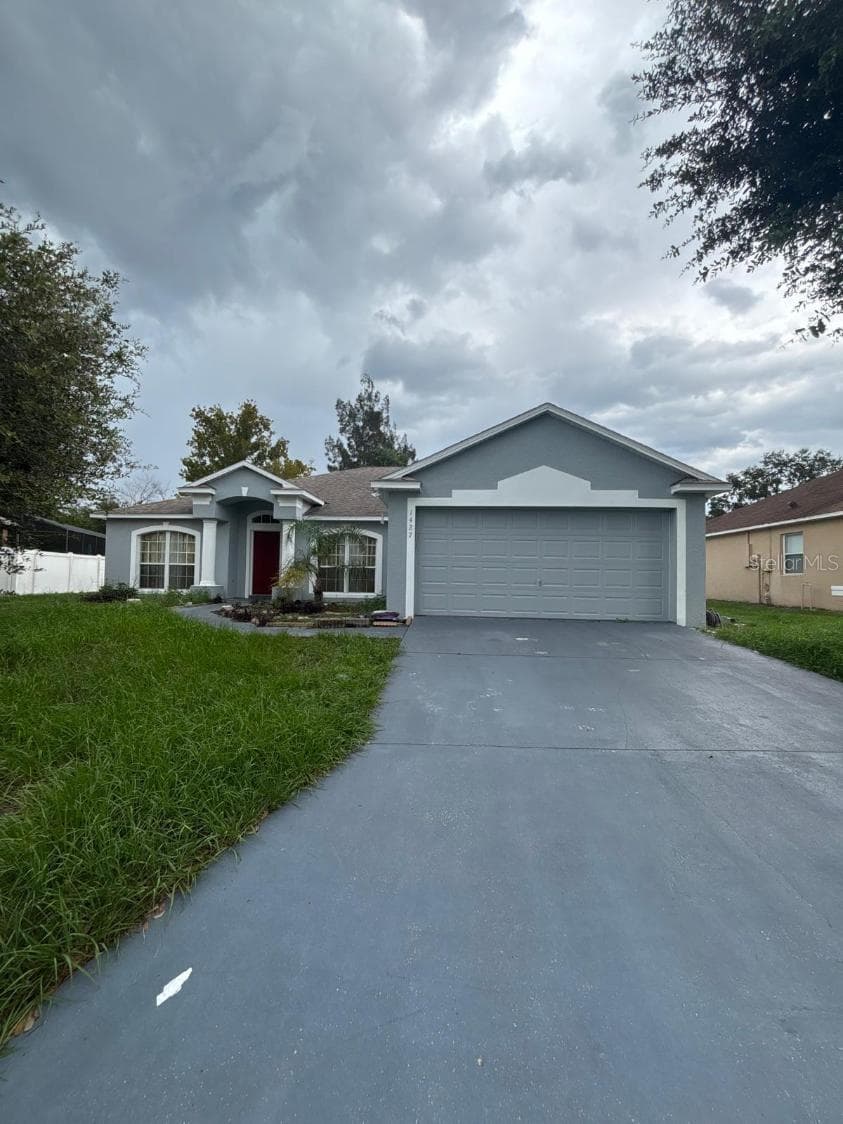 1427 N GRAND RESERVE DR