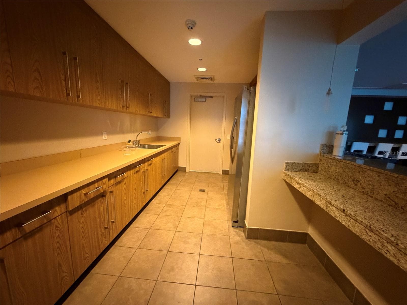 Condominium at 60 SW 13TH STREET #5212, MIAMI, photo 15 of 51