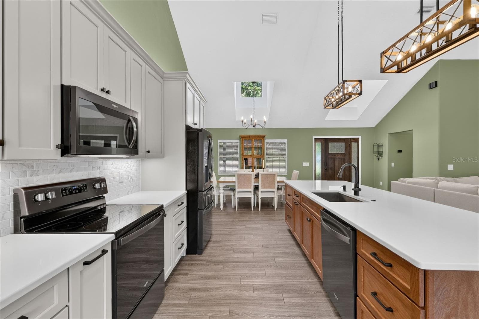 Single Family Residence at 267 RESERVE DR, TAVARES, photo 11 of 52