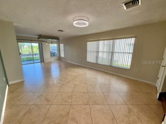 Townhouse at 2438 HASSONITE ST, KISSIMMEE, photo 6 of 40