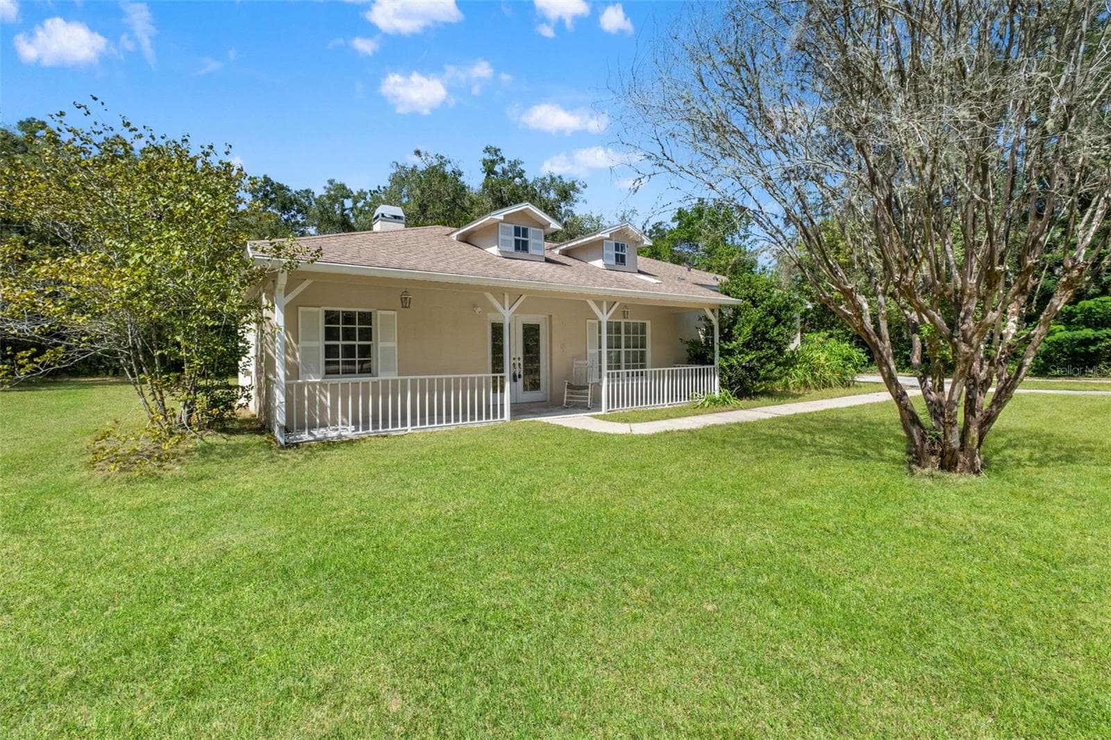Single Family Residence at 10890 S TURNER AVE, FLORAL CITY, photo 2 of 47