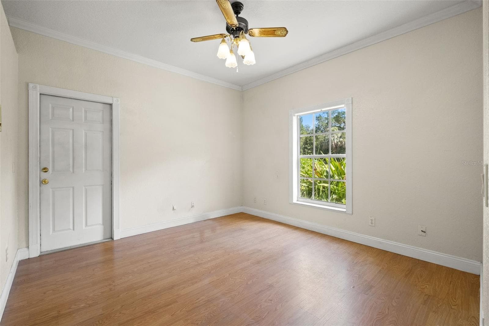 Single Family Residence at 10890 S TURNER AVE, FLORAL CITY, photo 33 of 47