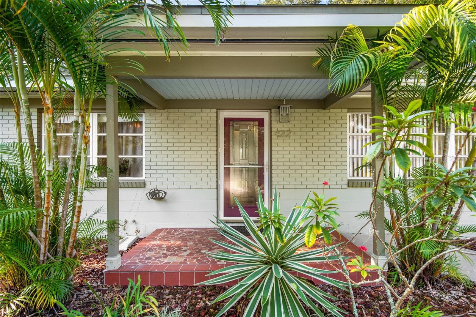Single Family Residence at 422 W LOUISIANA AVE, TAMPA, photo 2 of 25