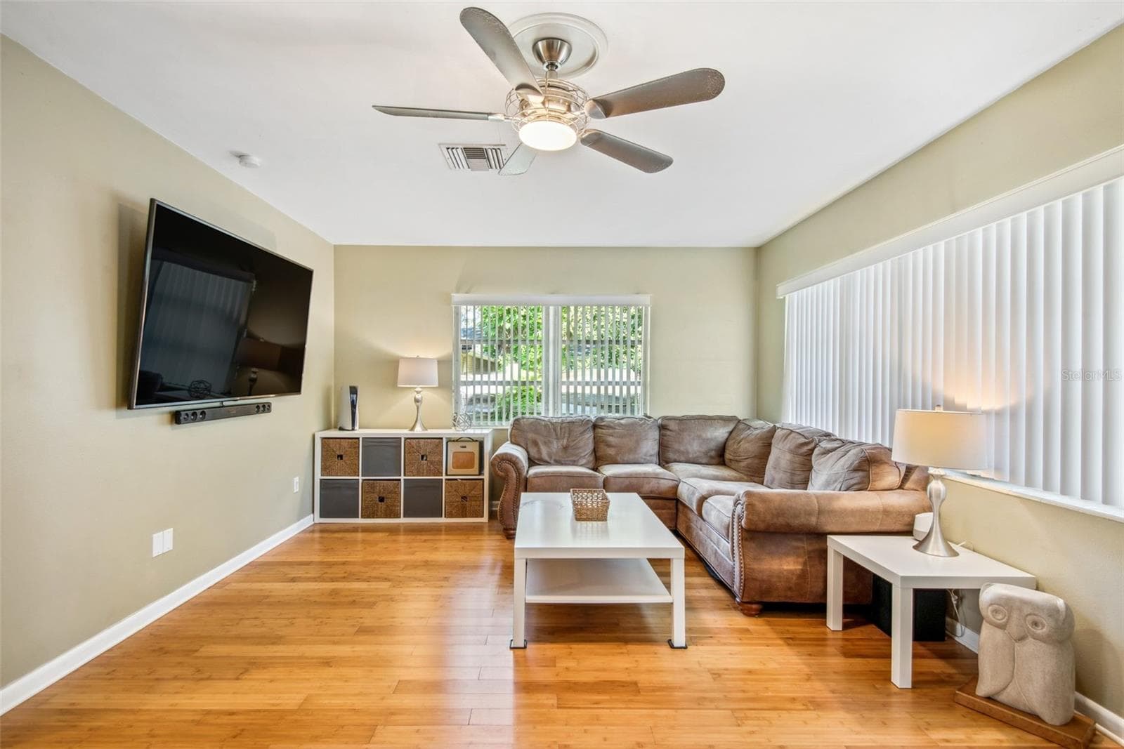 Single Family Residence at 422 W LOUISIANA AVE, TAMPA, photo 6 of 25