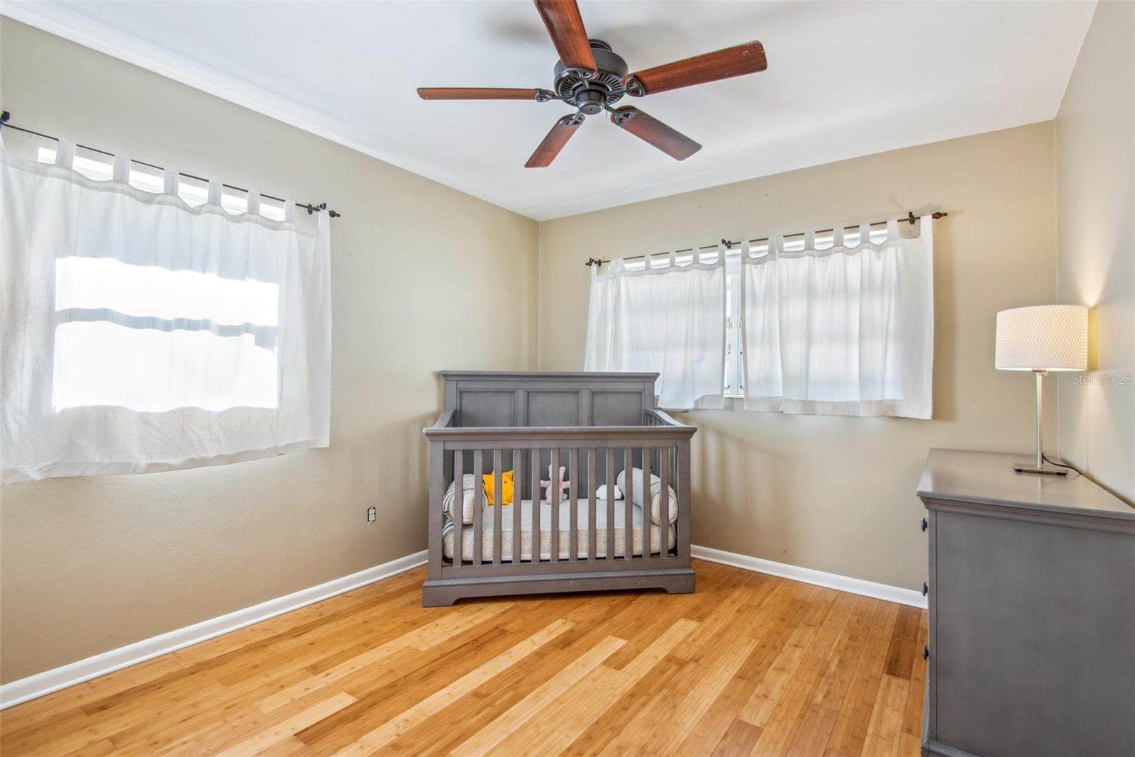 Single Family Residence at 422 W LOUISIANA AVE, TAMPA, photo 15 of 25