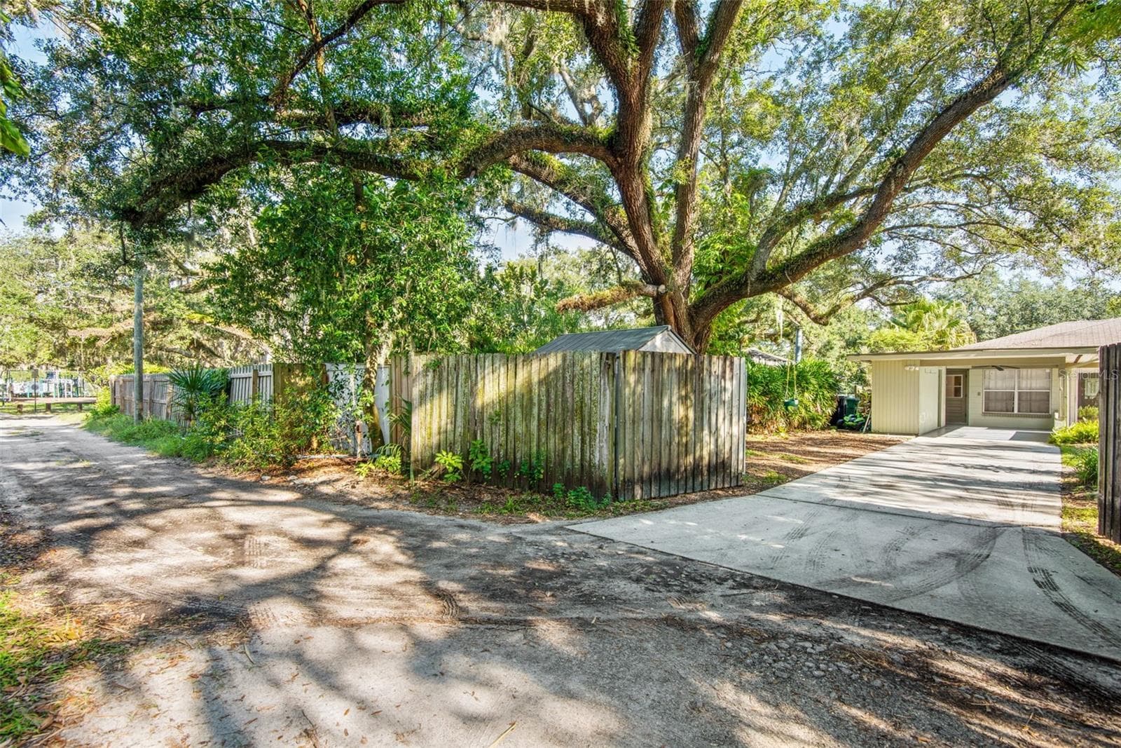 Single Family Residence at 422 W LOUISIANA AVE, TAMPA, photo 25 of 25