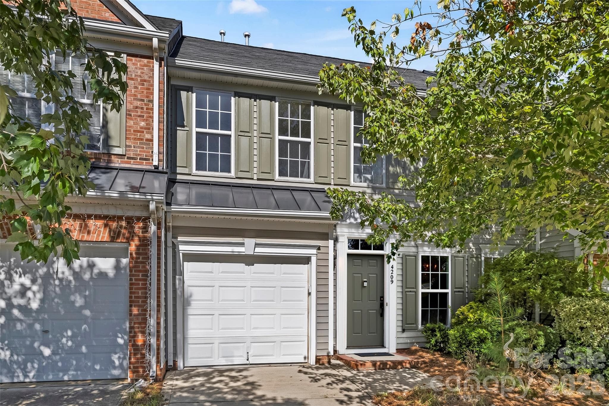 4209 Piccadilly Lane