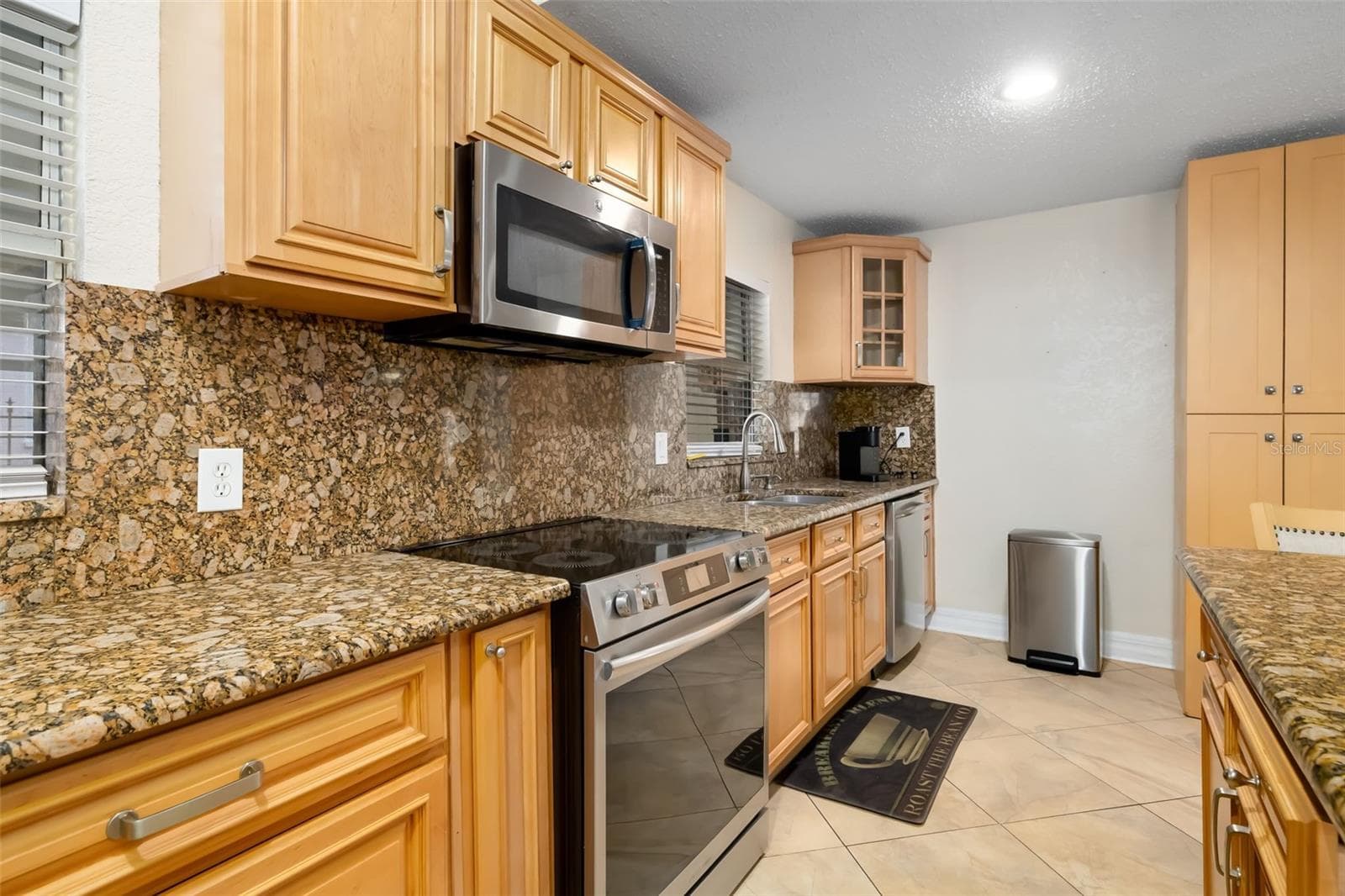 Single Family Residence at 6012 FRANCIS DR, APOLLO BEACH, photo 16 of 57
