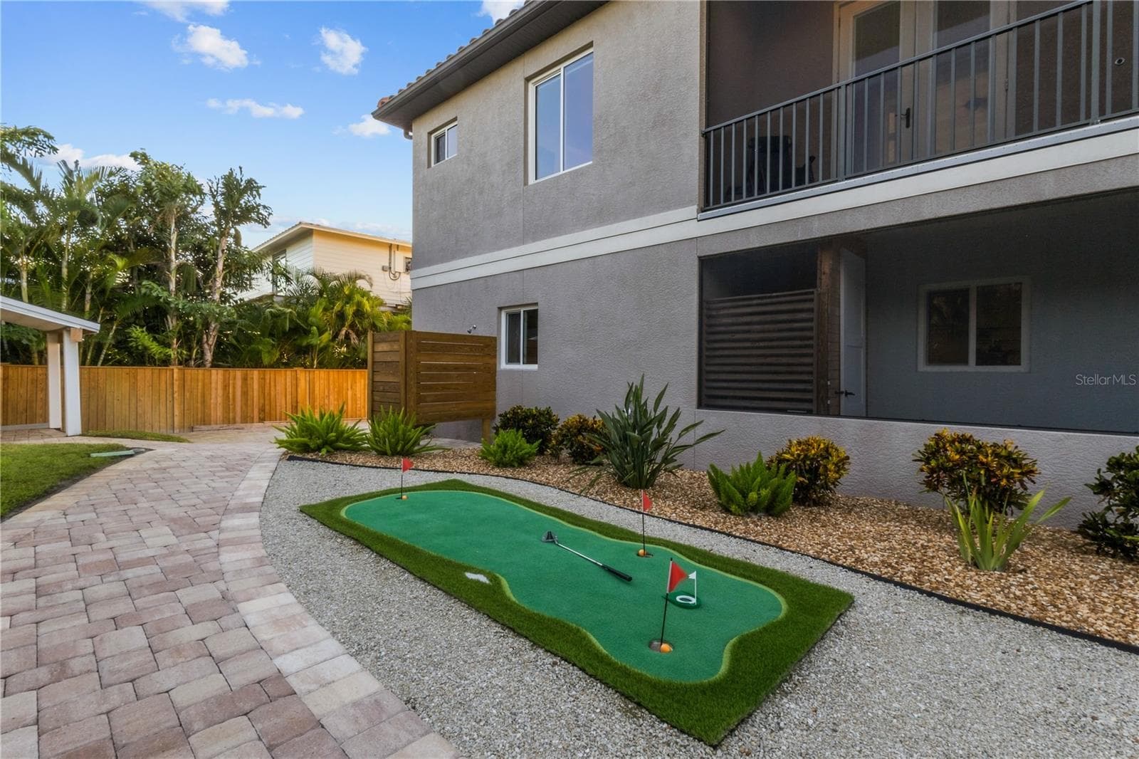 Putting Practice, Florida Style - 107 SUNSET DR, NOKOMIS