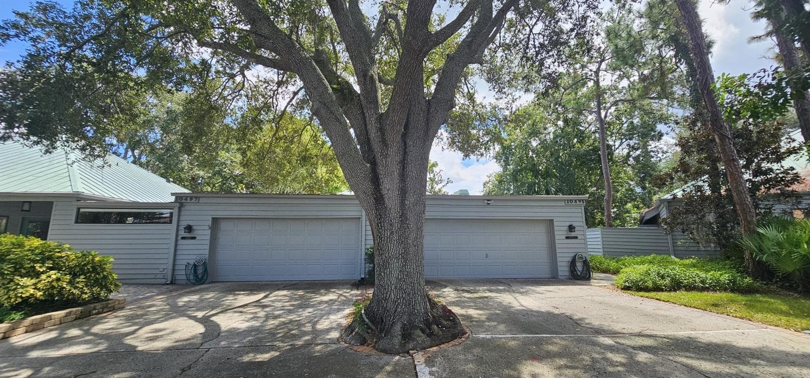 Single Family Residence at 10495 LONGWOOD DR, LARGO, photo 5 of 82