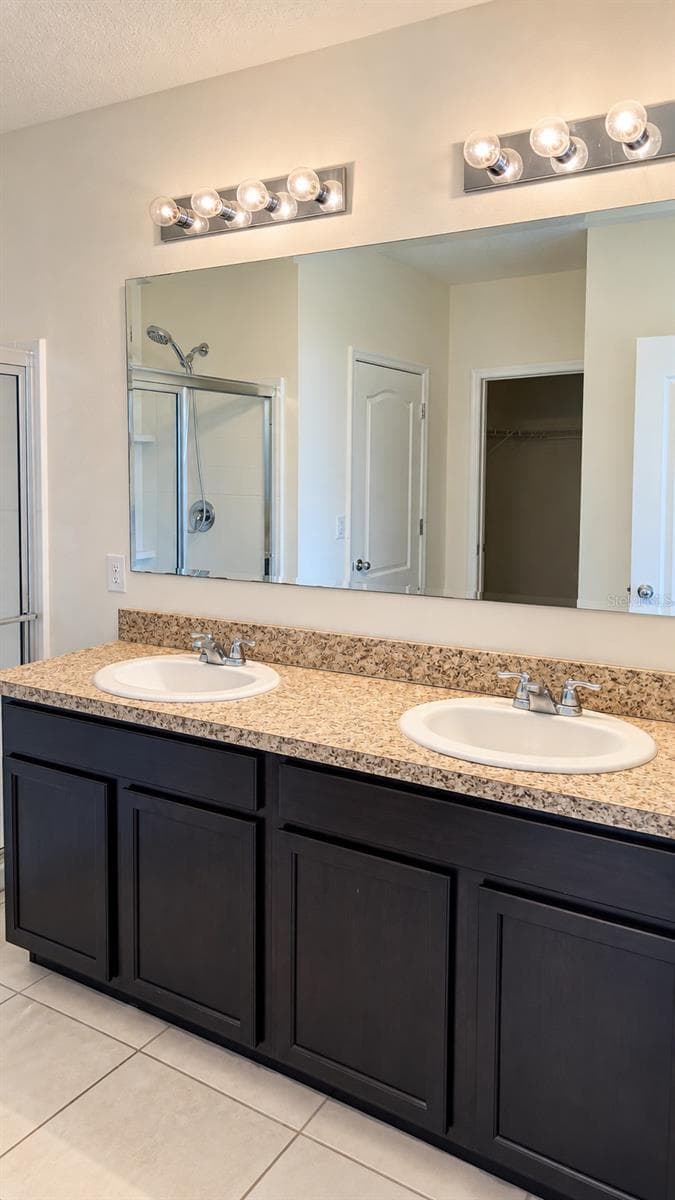 Single Family Residence at 1883 CASSIDY KNOLL DR, KISSIMMEE, photo 6 of 11