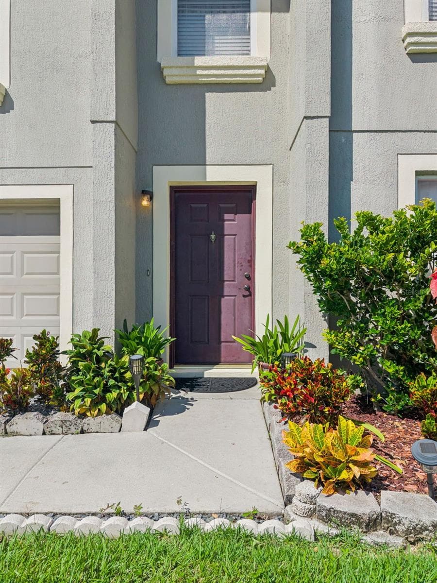 Single Family Residence at 1134 KEMPTON CHASE PKWY, ORLANDO, photo 3 of 35
