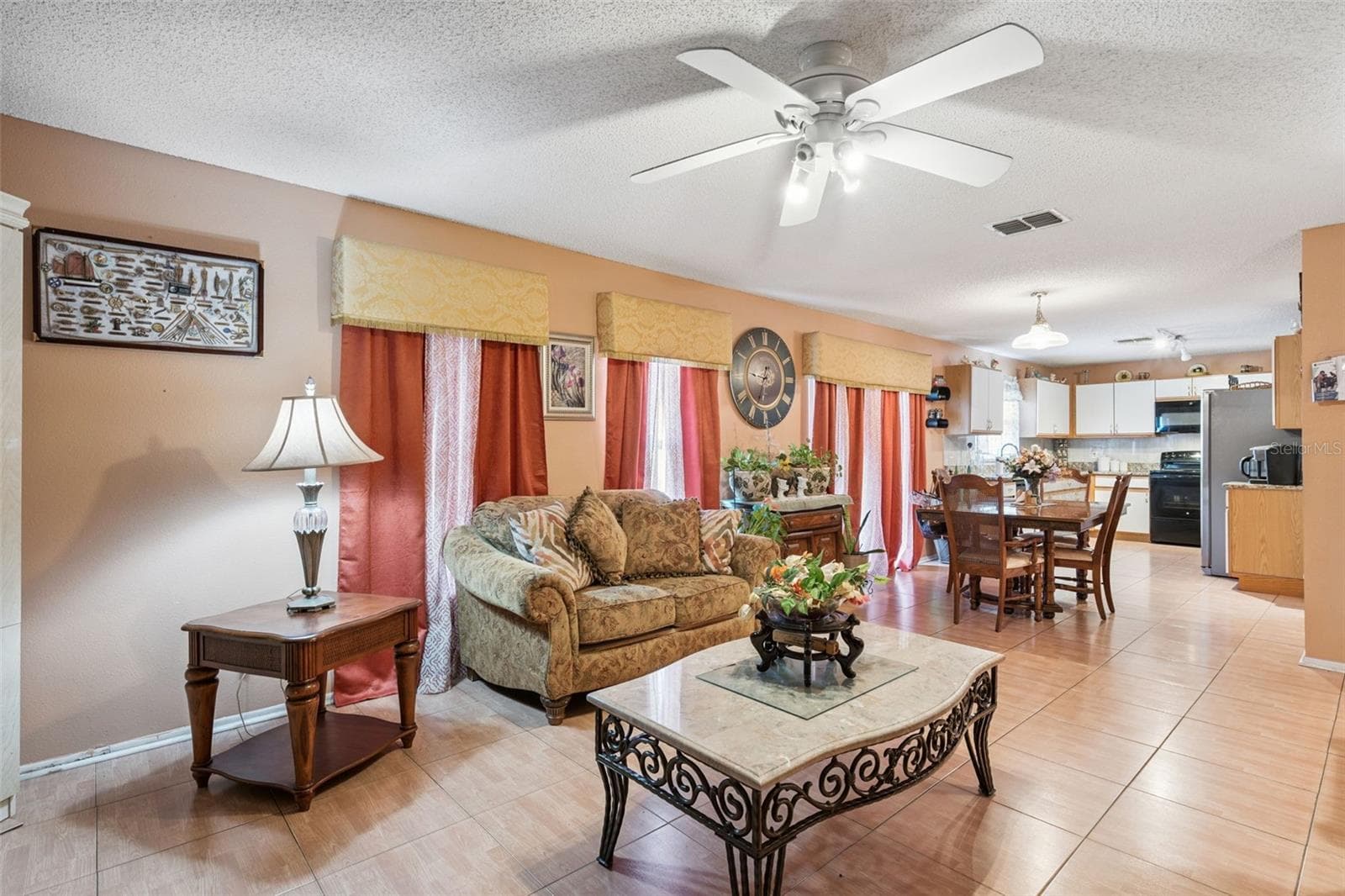 Single Family Residence at 1134 KEMPTON CHASE PKWY, ORLANDO, photo 11 of 35