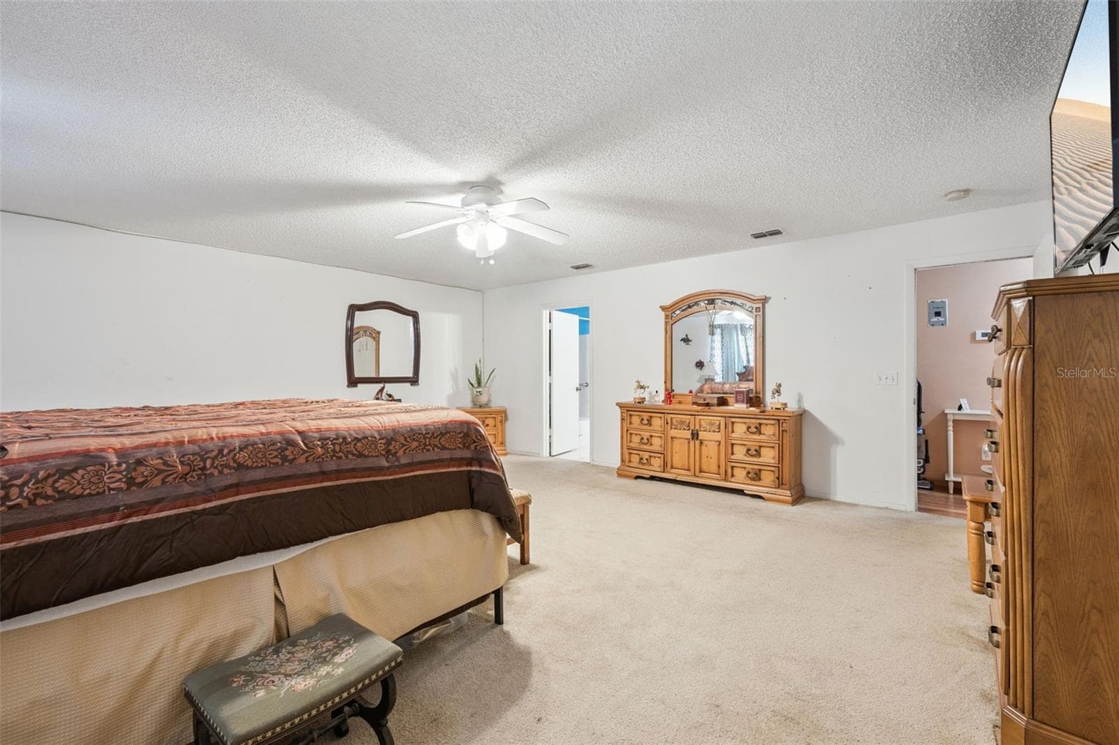 Single Family Residence at 1134 KEMPTON CHASE PKWY, ORLANDO, photo 28 of 35
