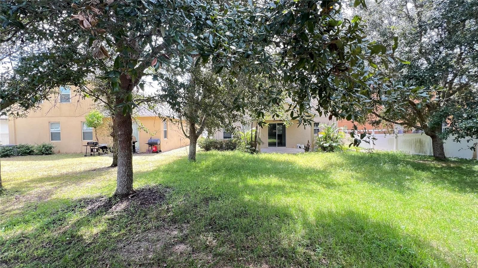 Single Family Residence at 16036 YELLOWEYED DR, CLERMONT, photo 28 of 43