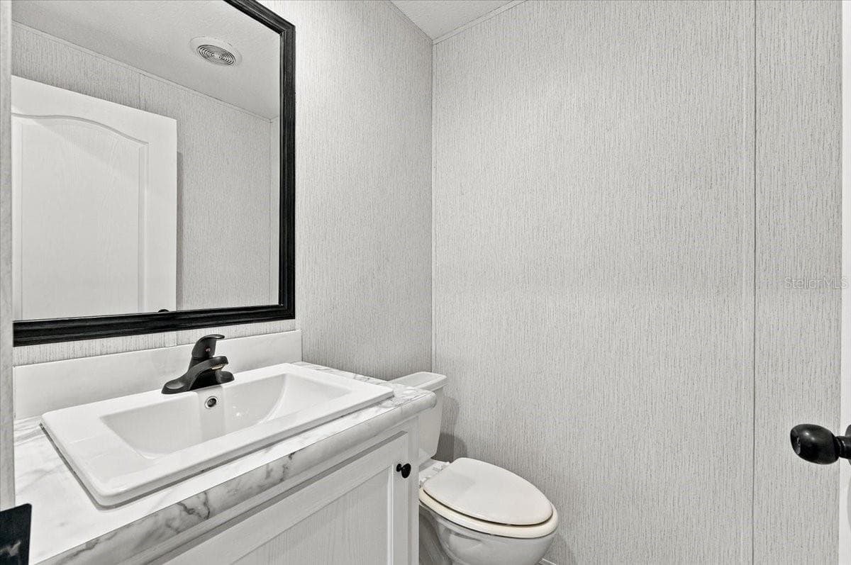 Manufactured Home at 1228 SPARTON AVE, PORT ORANGE, photo 33 of 46