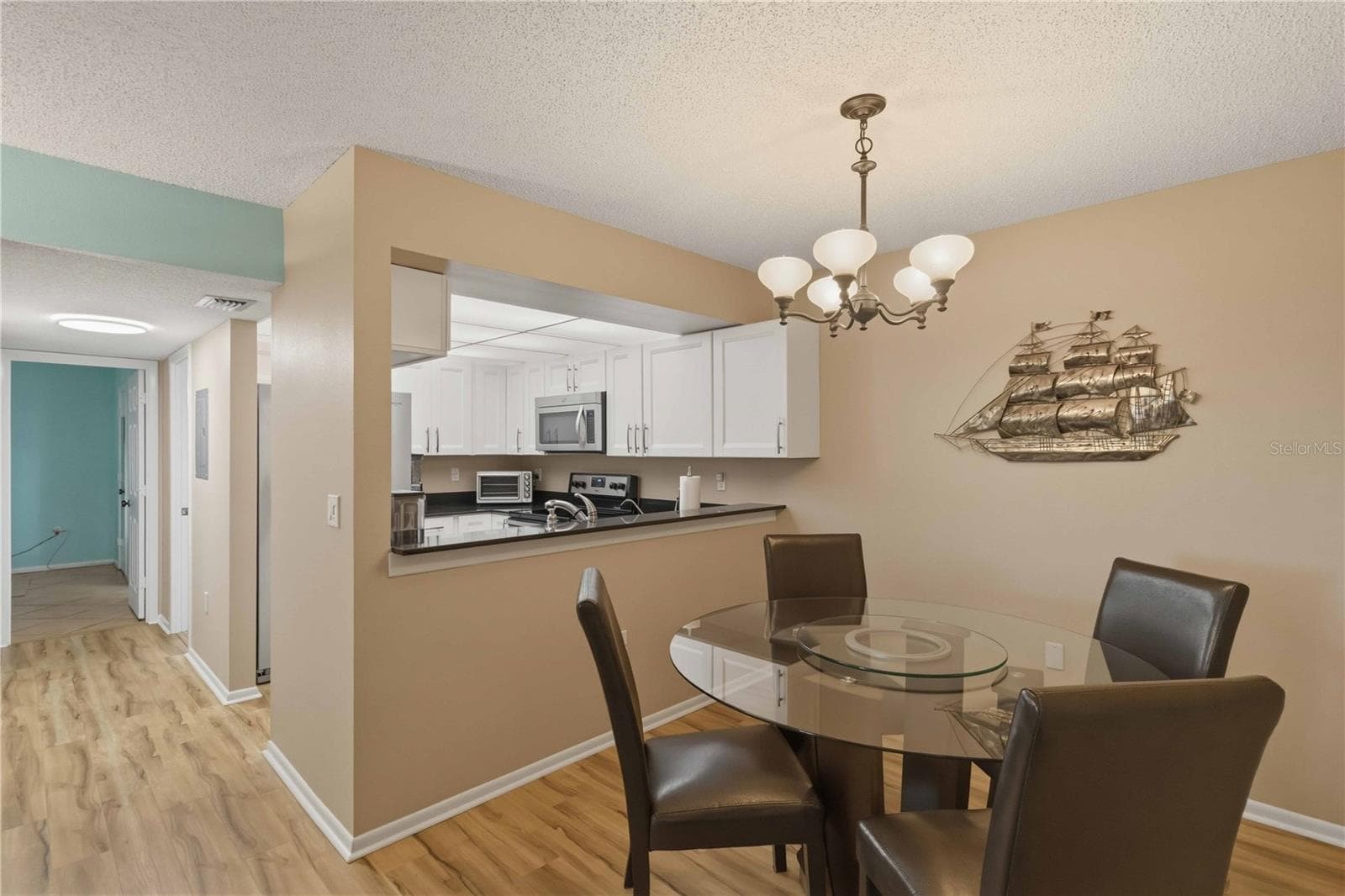 Condominium at 3281 BENEVA RD #104, SARASOTA, photo 11 of 23