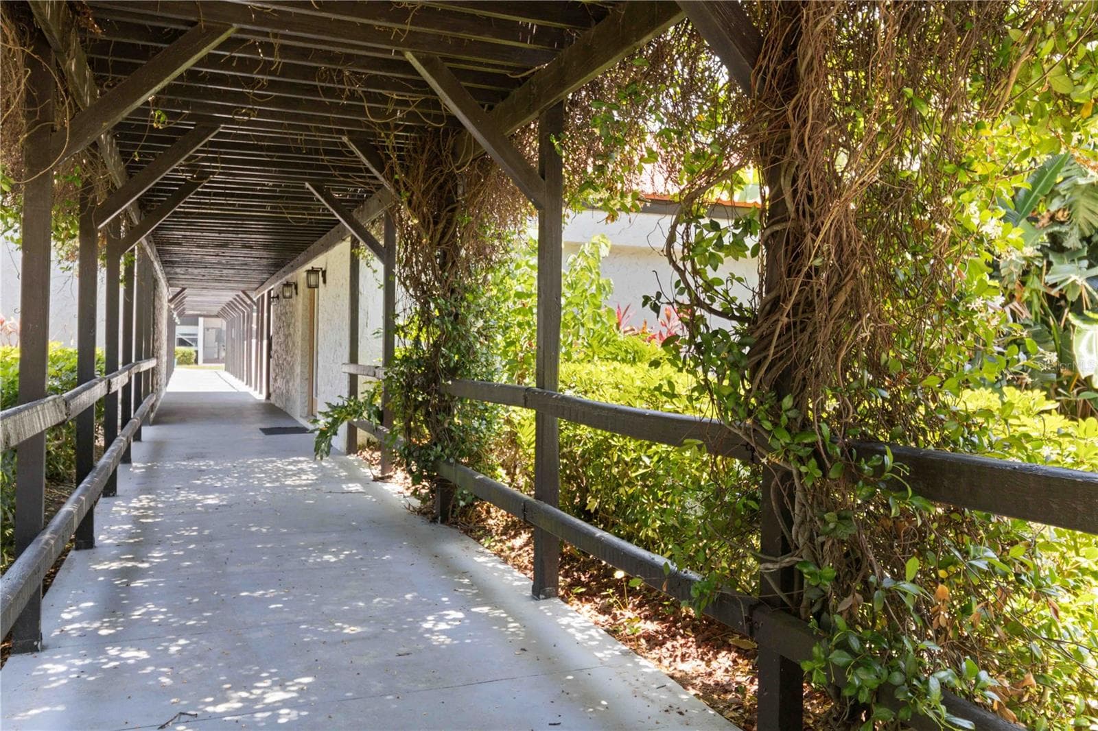 Condominium at 3281 BENEVA RD #104, SARASOTA, photo 21 of 23