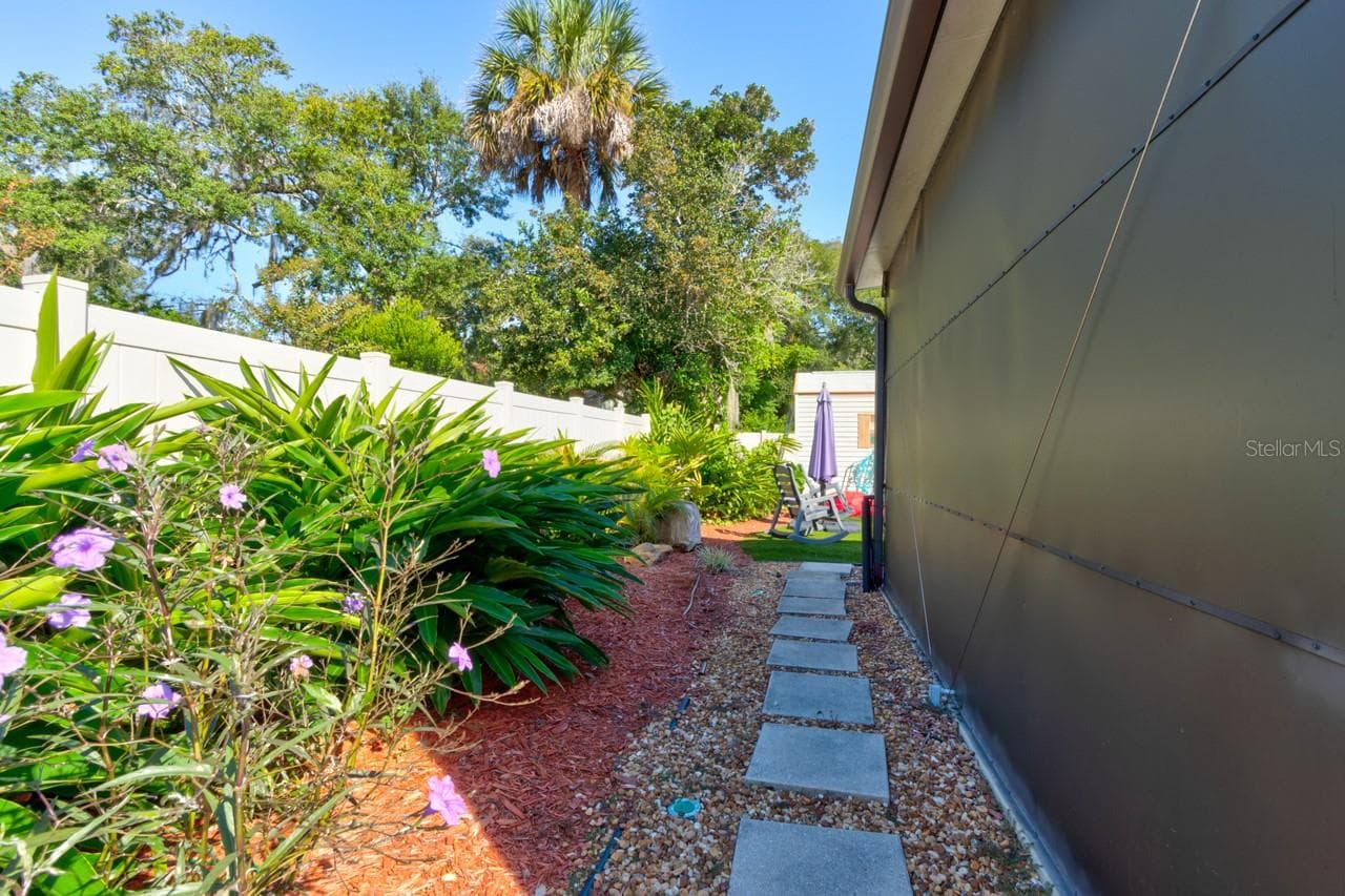 Side Entrance - 104 RIO PINAR DR, ORMOND BEACH