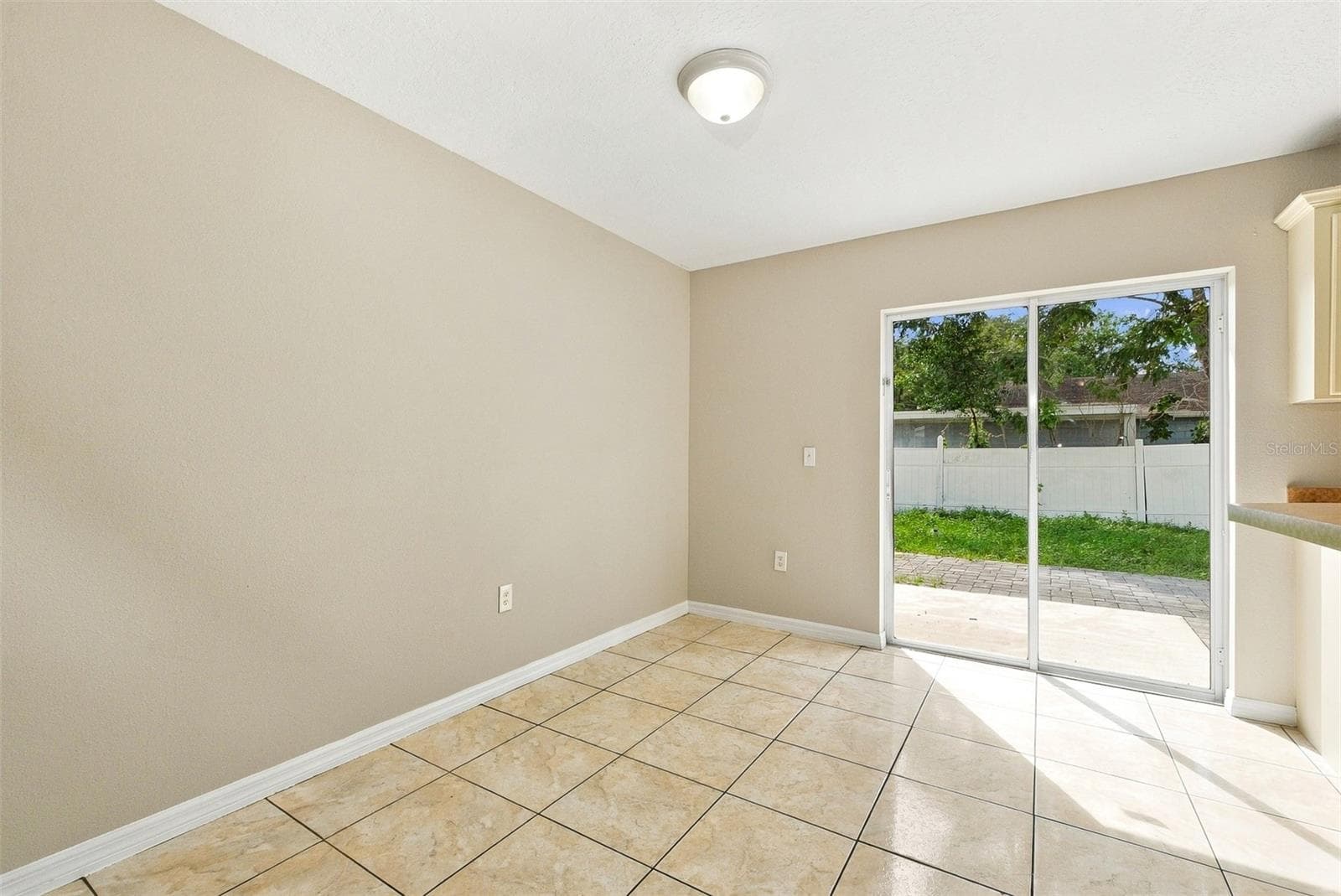 Single Family Residence at 942 WILLIE MAYS PKWY, ORLANDO, photo 6 of 16