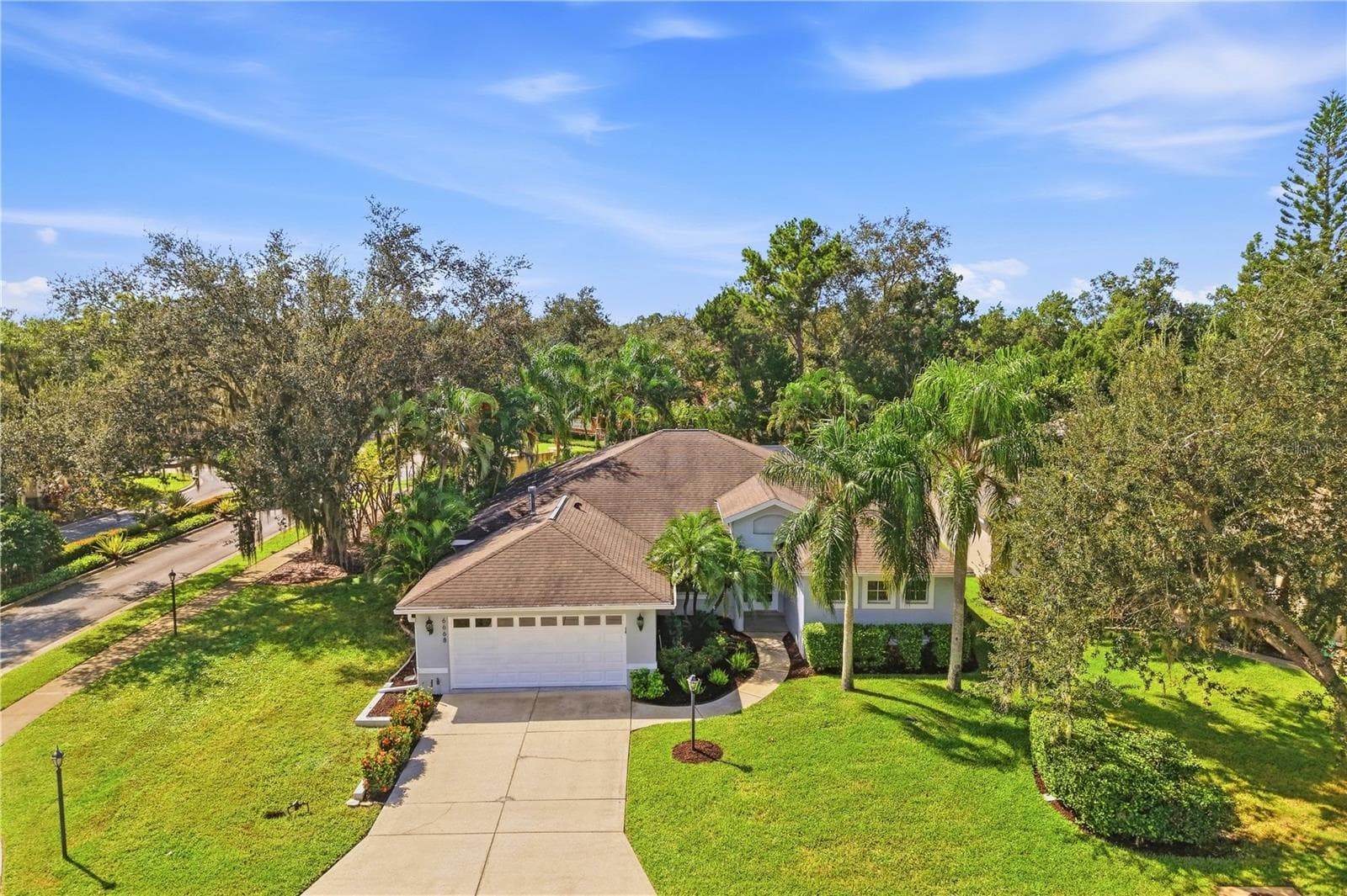 Single Family Residence at 6668 MEANDERING WAY, LAKEWOOD RANCH, photo 4 of 88
