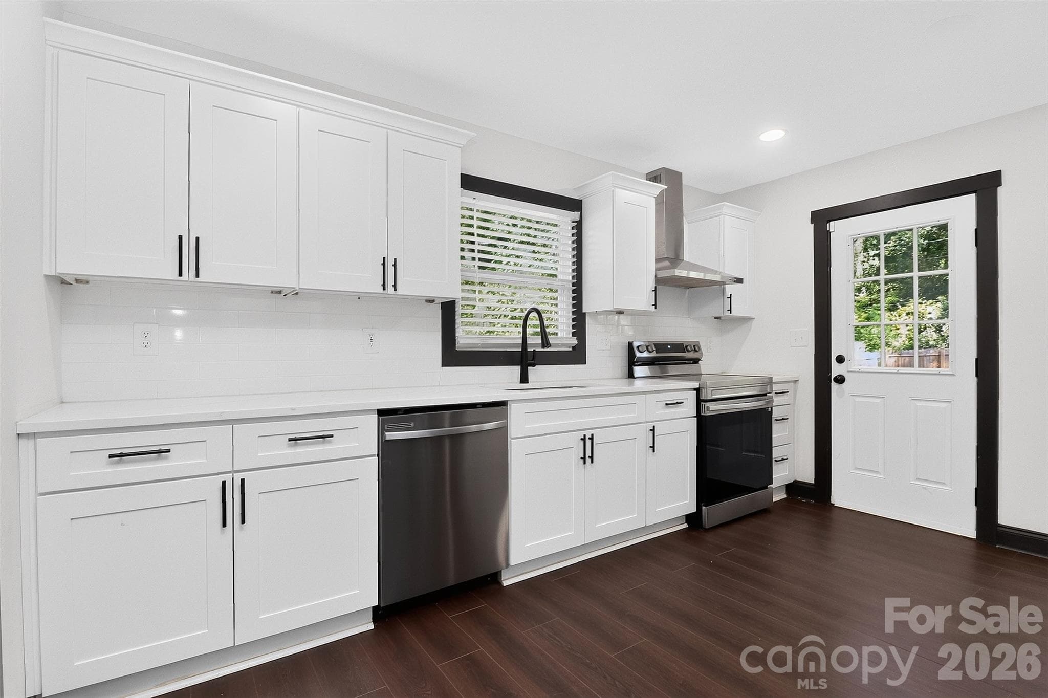 Single Family Residence at 2736 Royston Road, Charlotte, photo 21 of 43