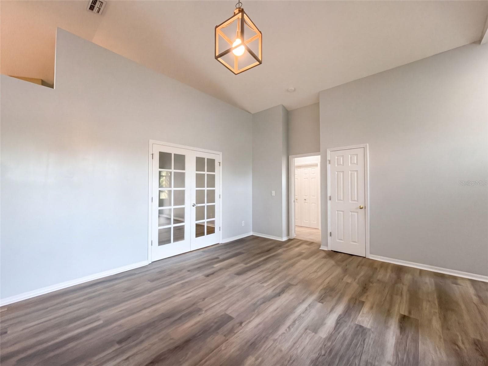 Single Family Residence at 9703 GLENPOINTE DR, RIVERVIEW, photo 18 of 40