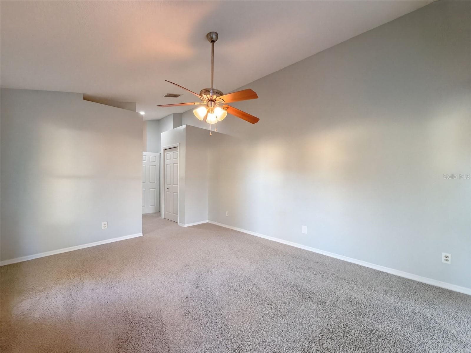 Single Family Residence at 9703 GLENPOINTE DR, RIVERVIEW, photo 21 of 40