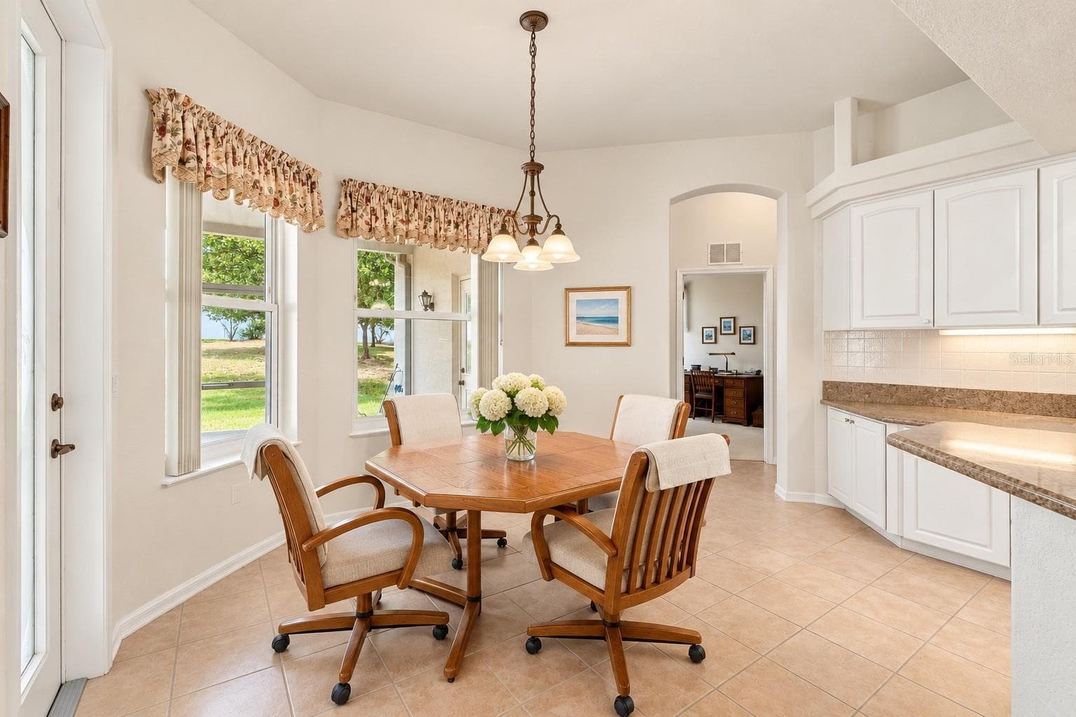 Breakfast nook - 7420 NIGHTWALKER RD, WEEKI WACHEE