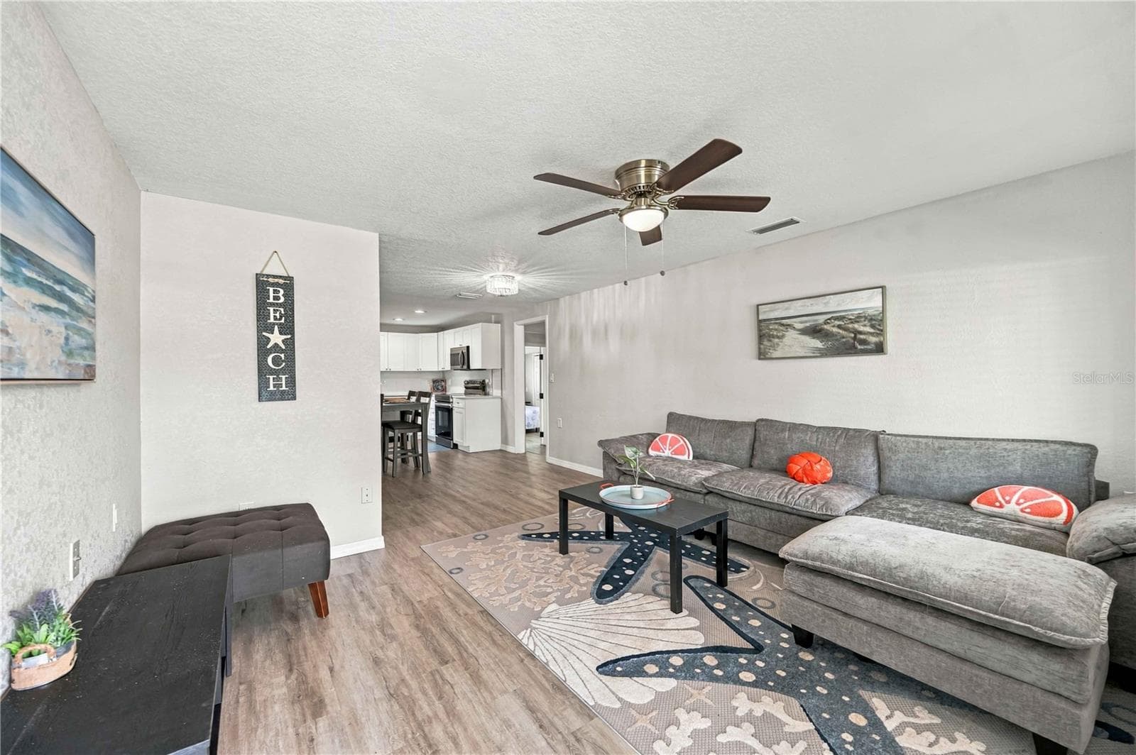 Single Family Residence at 123 VIRGINIA CT, ENGLEWOOD, photo 7 of 36