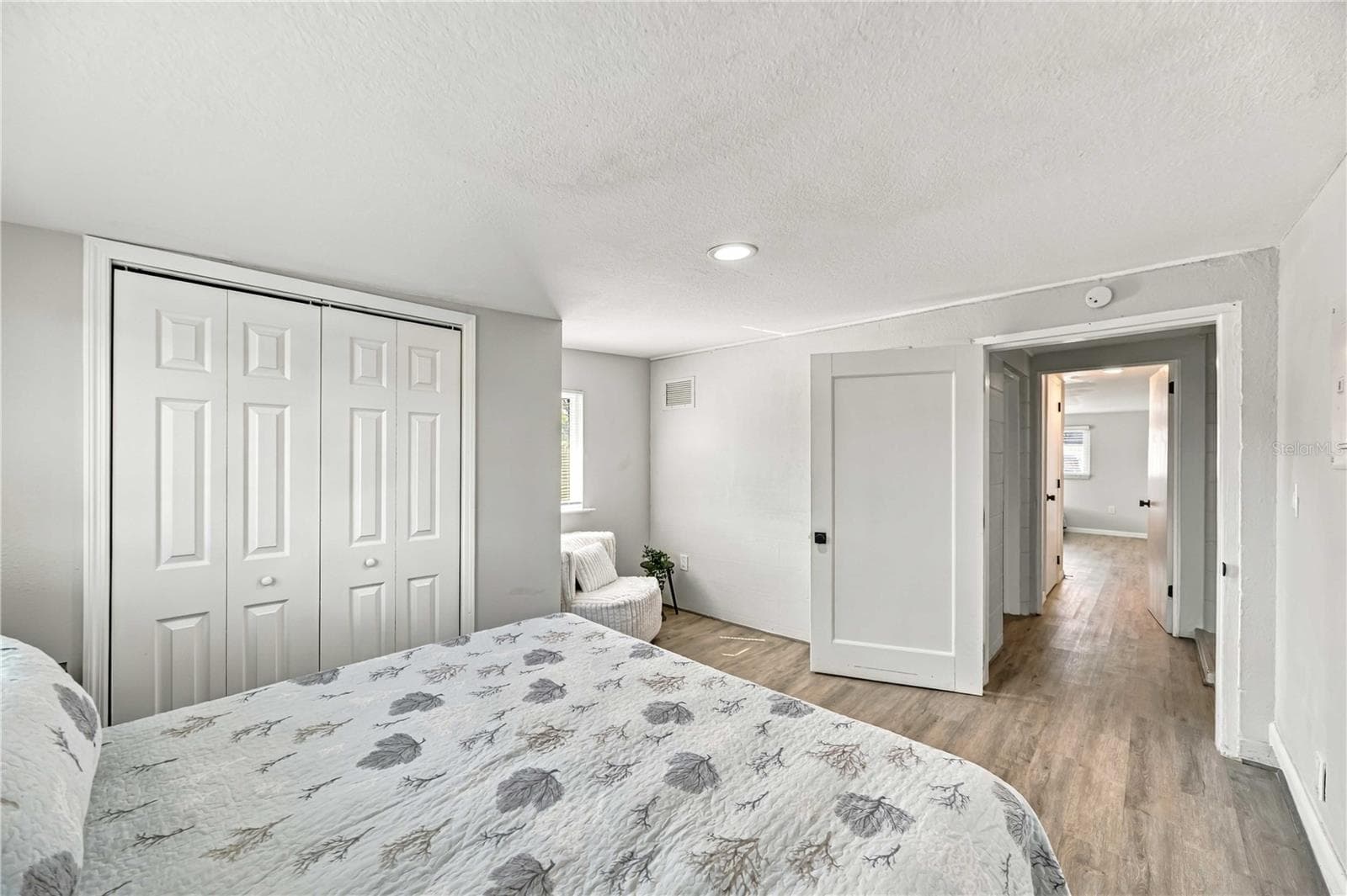 Single Family Residence at 123 VIRGINIA CT, ENGLEWOOD, photo 19 of 36