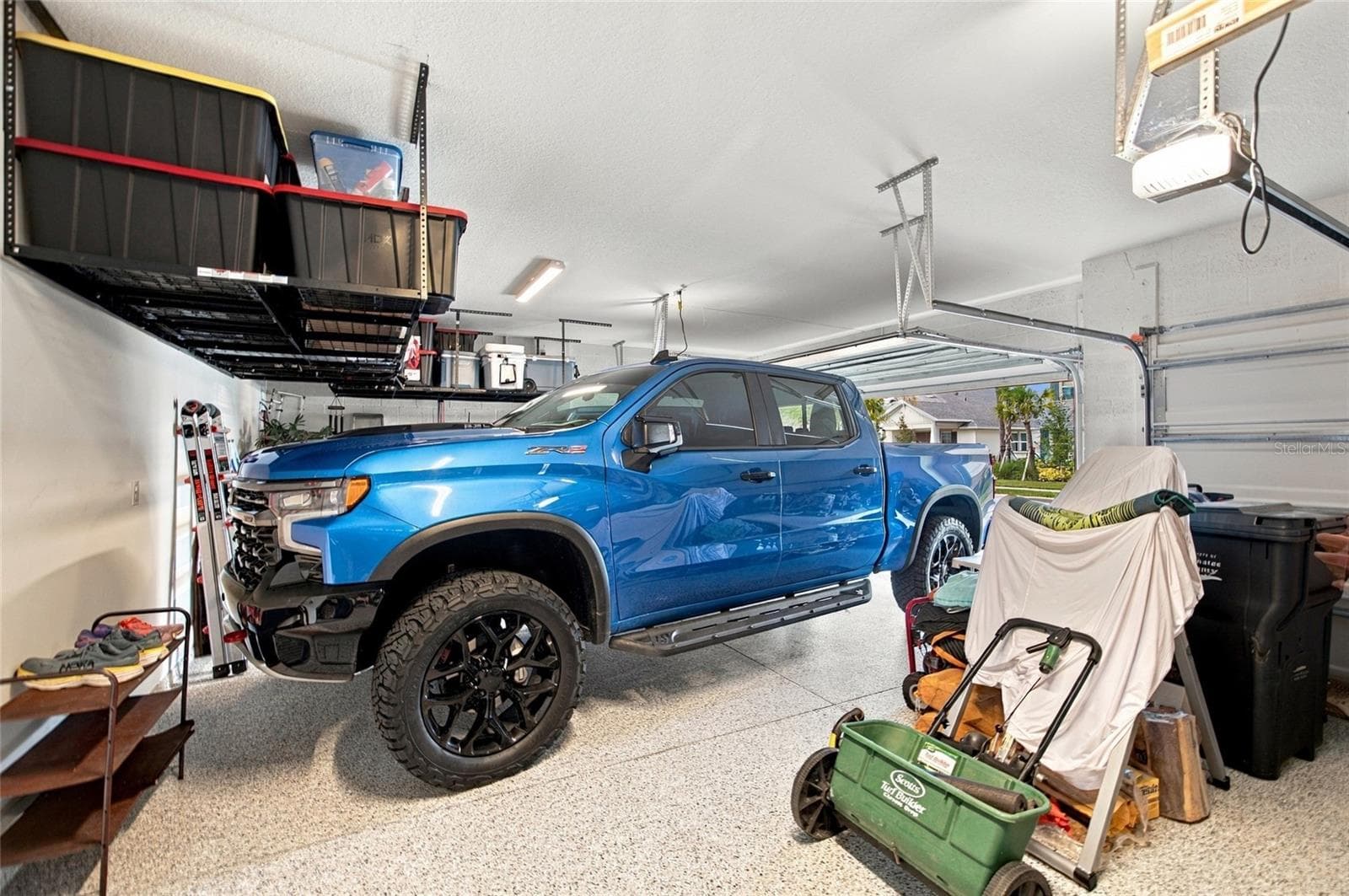 3 Car Garage- room for extra large truck - 7449 SEA MANATEE ST, PARRISH
