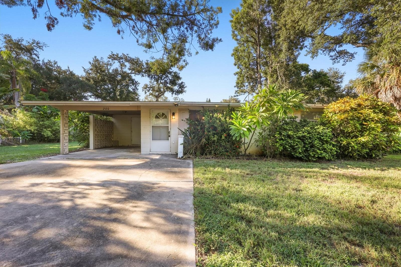 Single Family Residence at 260 SHAMROCK DR, VENICE, photo 5 of 73