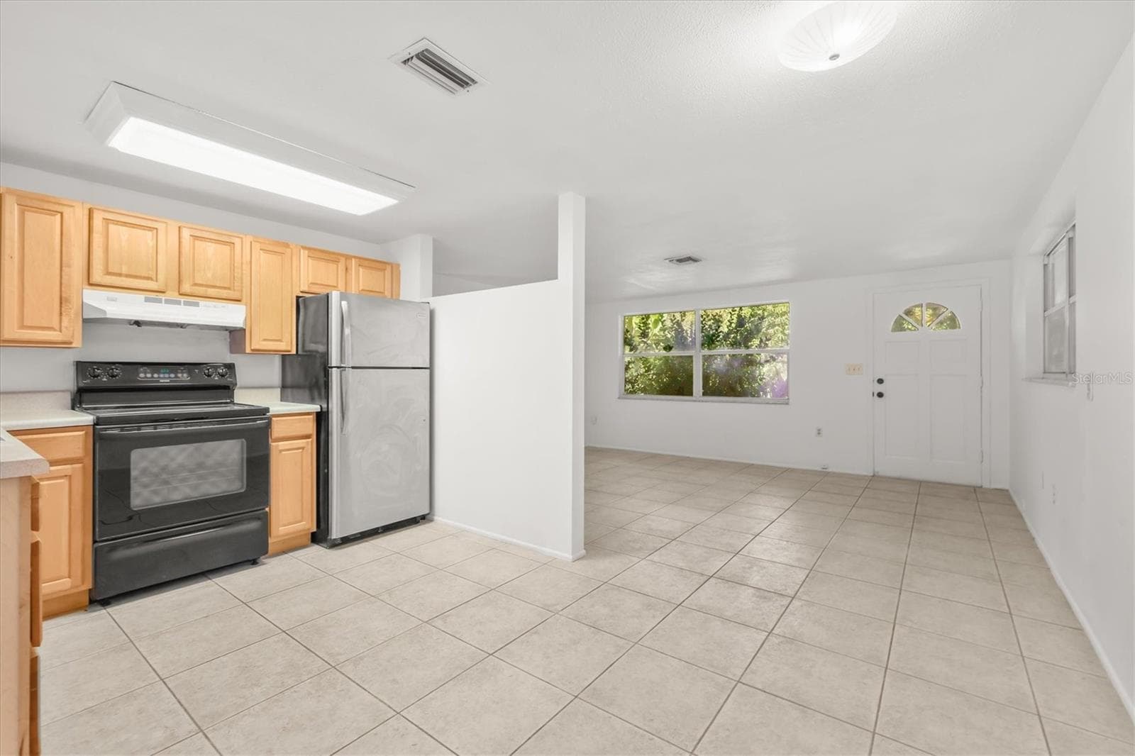 Single Family Residence at 260 SHAMROCK DR, VENICE, photo 17 of 73