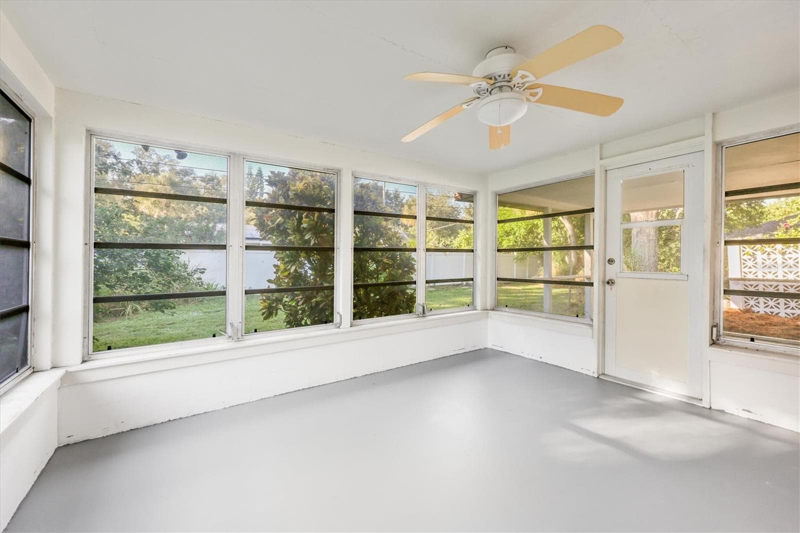 Single Family Residence at 260 SHAMROCK DR, VENICE, photo 32 of 73