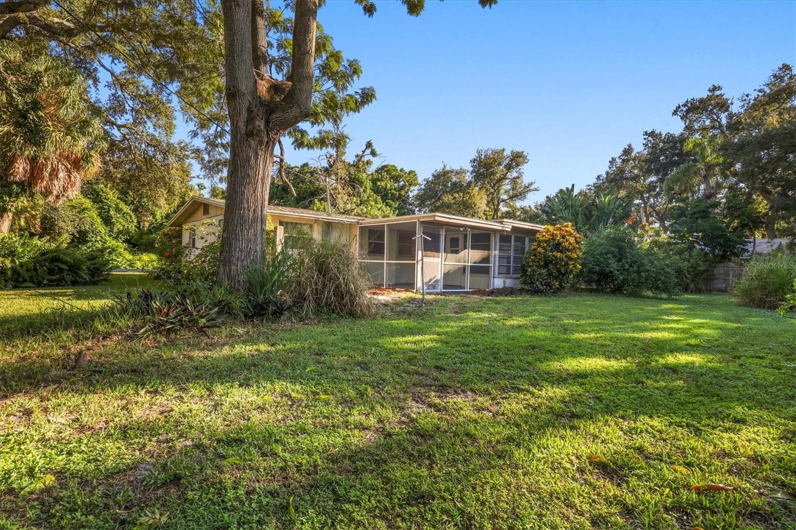 Single Family Residence at 260 SHAMROCK DR, VENICE, photo 38 of 73