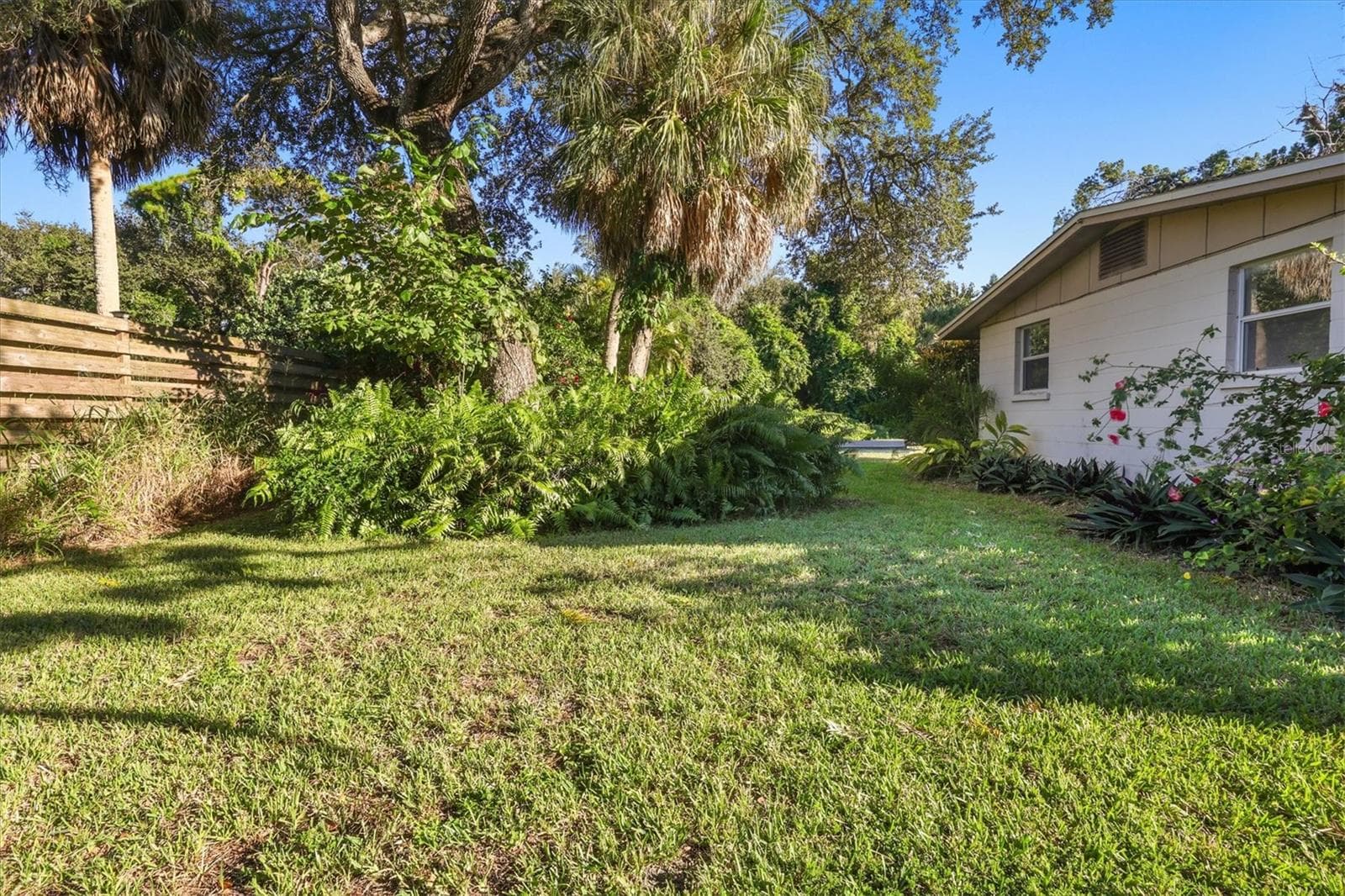 Single Family Residence at 260 SHAMROCK DR, VENICE, photo 40 of 73