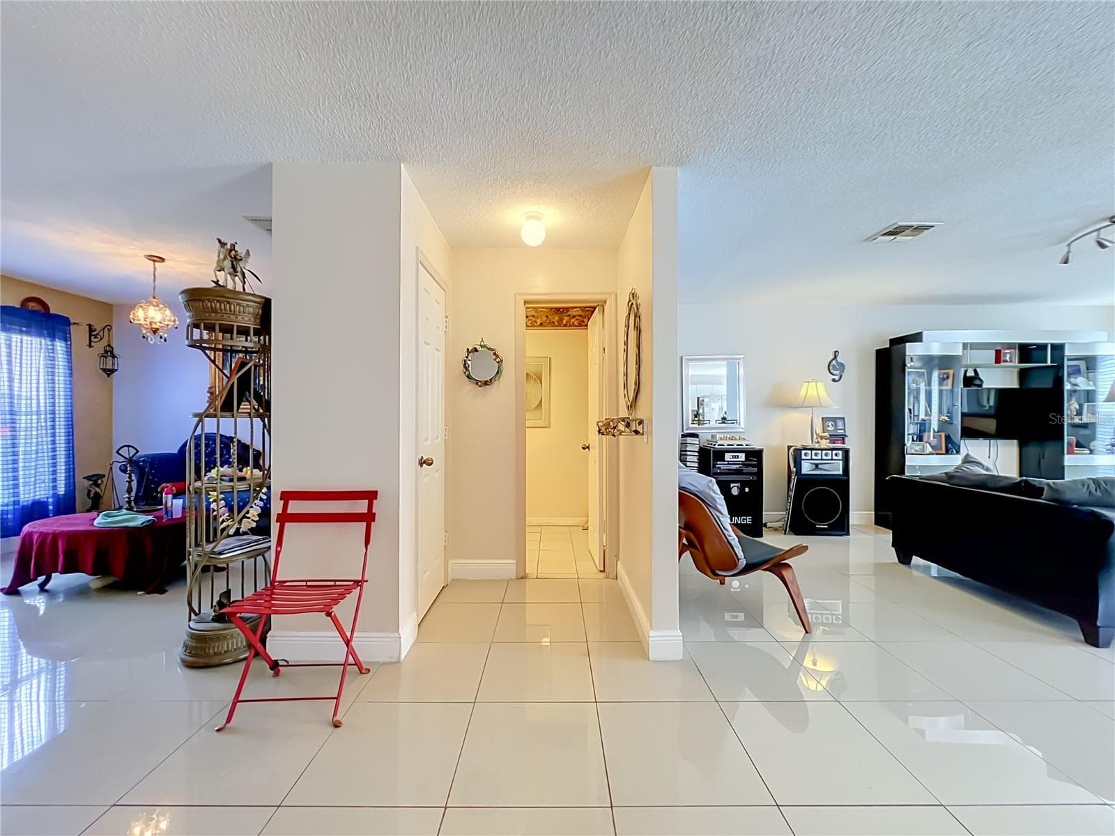 Hall to 1/2 bath - 12900 LOS ALAMITOS CT, ORLANDO