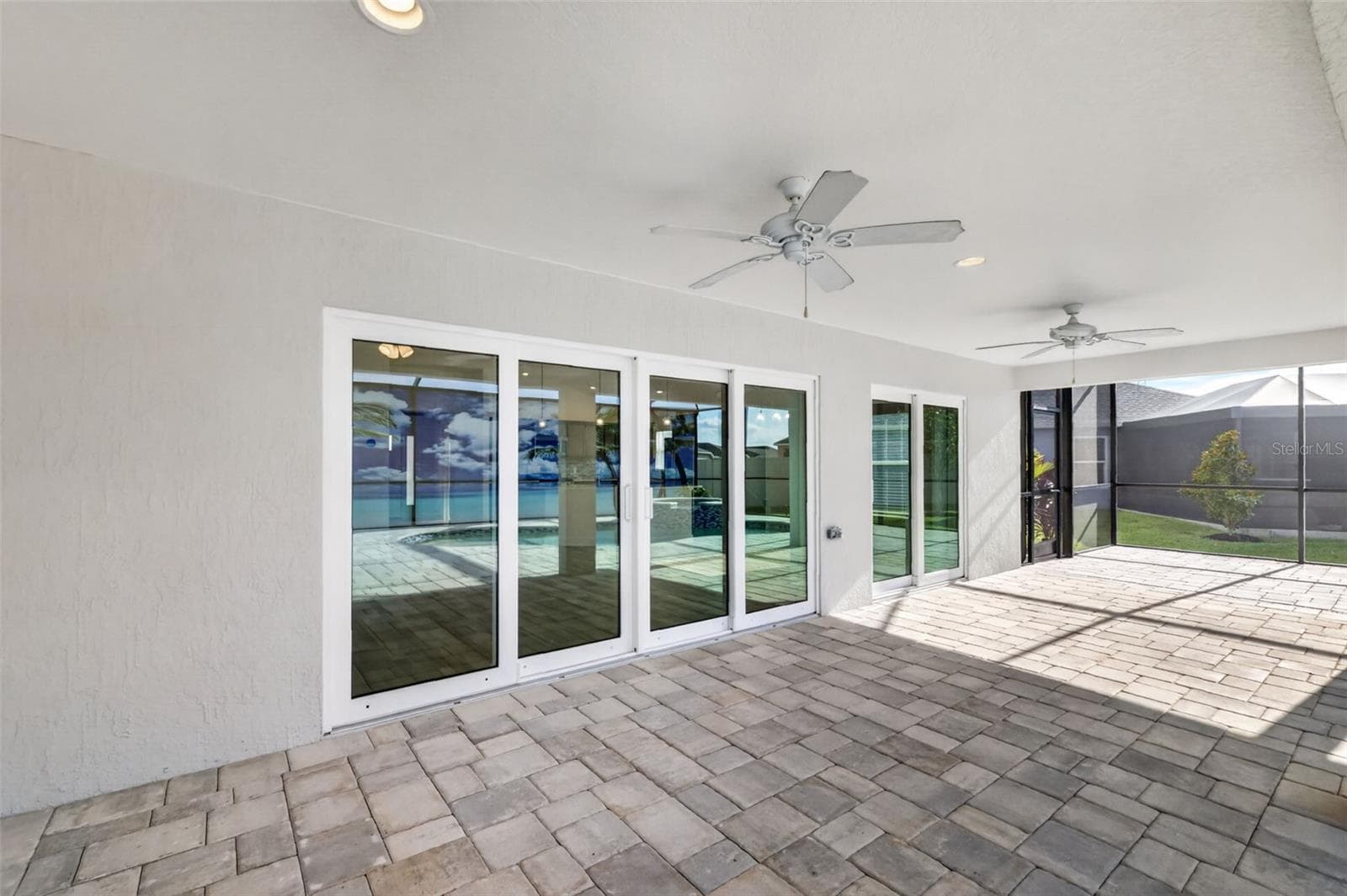 Paver Lanai with Extended Birdcage - 6996 DWIGHT DR, THE VILLAGES