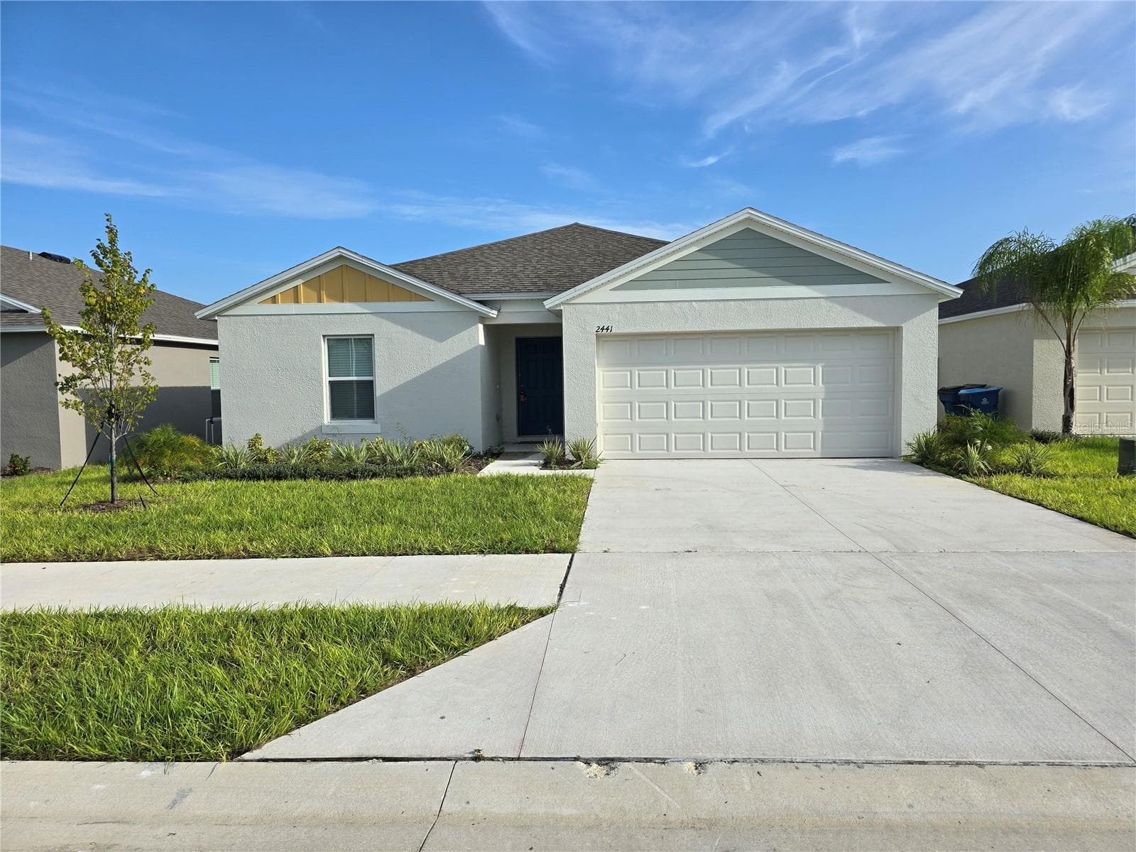 2441 OAKWOOD LN