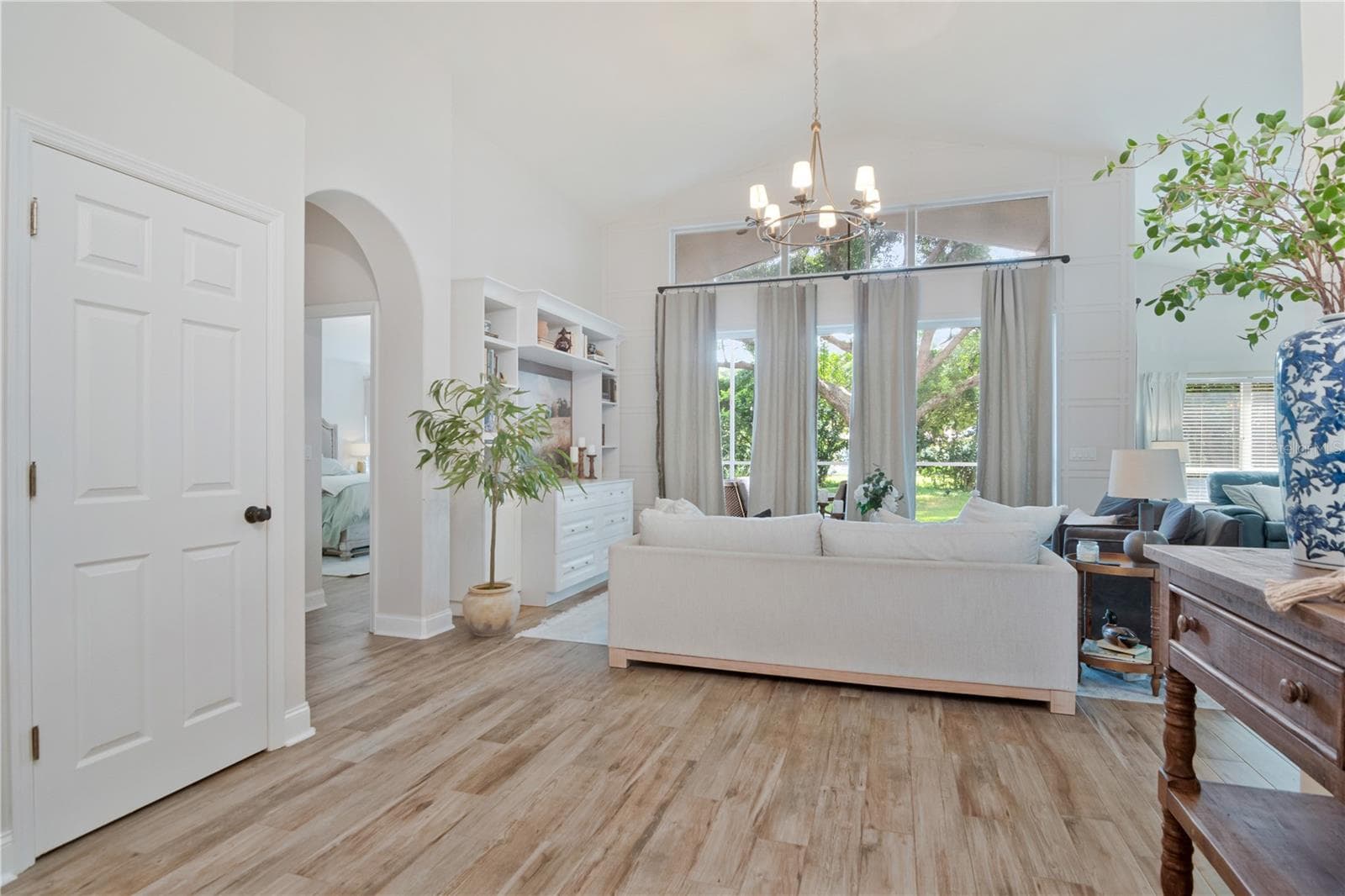 Single Family Residence at 3134 BENT CREEK DR, VALRICO, photo 6 of 43
