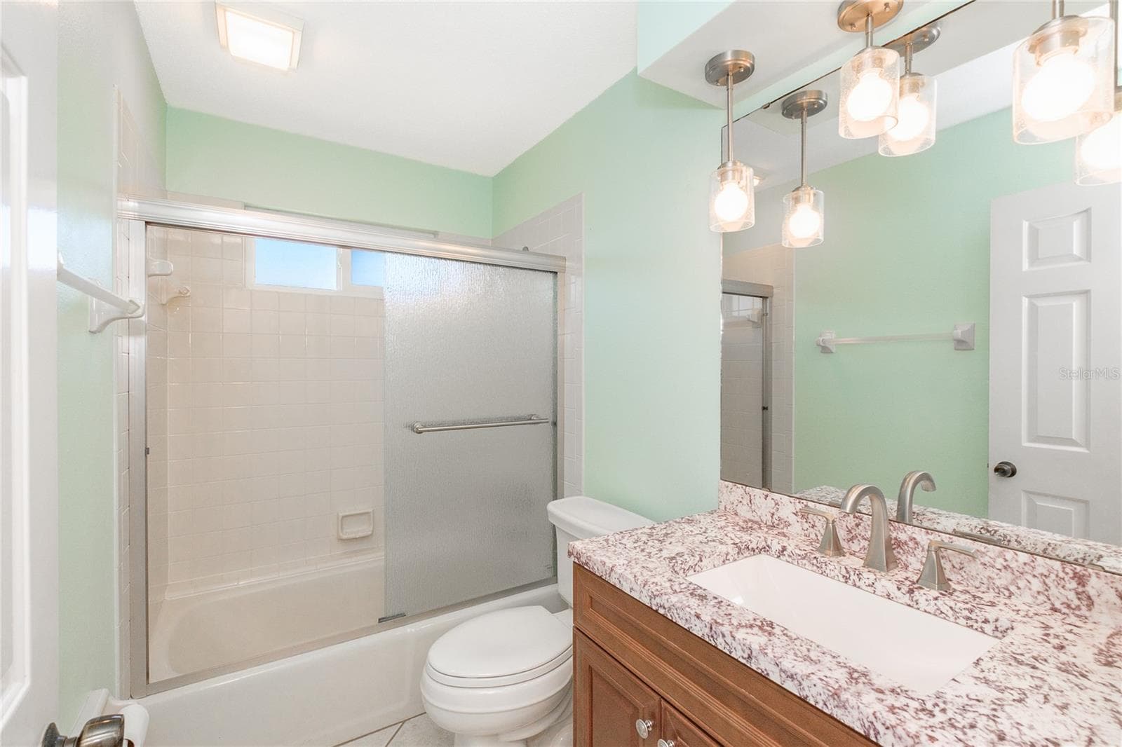 Guest Bathroom - 9230 PINE COVE DR, ENGLEWOOD